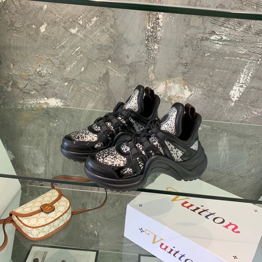 Обувь LV - Массивные кроссовки LV - 1