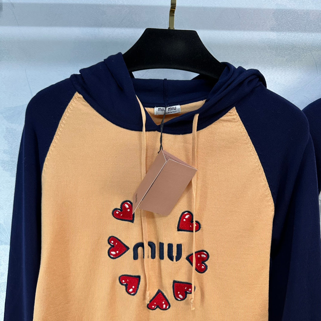 Miu Miu - 2404 - Весенняя новая вязаная толстовка