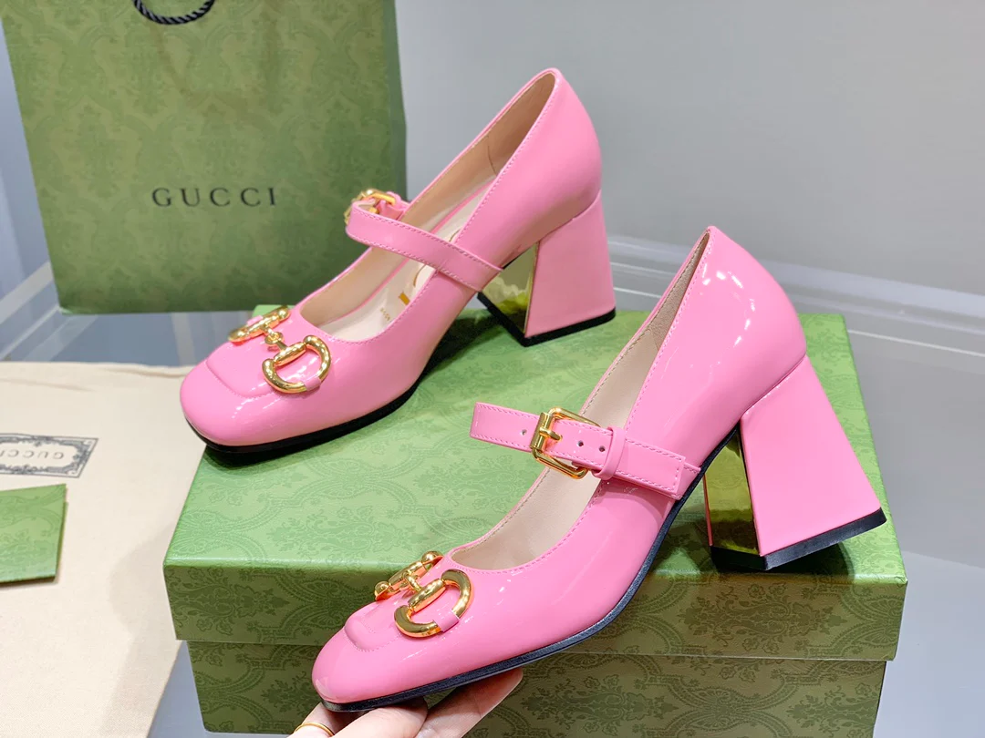 Новинка весны 2022 года от Gucci - Туфли на высоком каблуке 