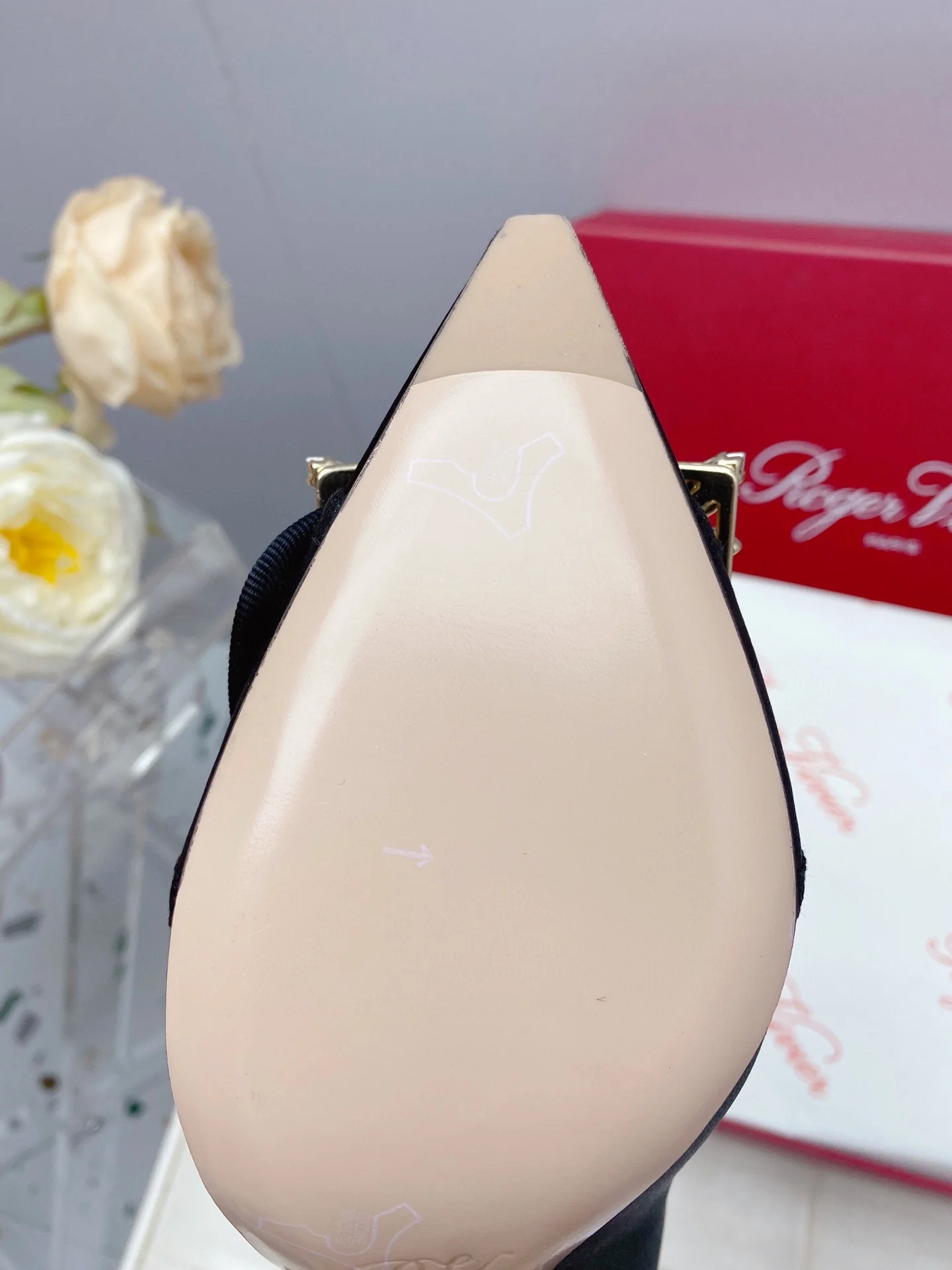 Обувь RV Shoes - Новинка ранней весны 2023 года - Туфли на высоком каблуке с пряжкой в ??виде снежинки - Черные