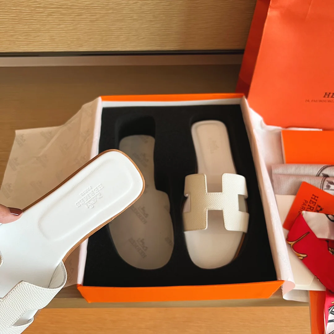 Классические домашние тапочки Hermes H - Подошва с полным покрытием и принтом в виде ладони - Белые