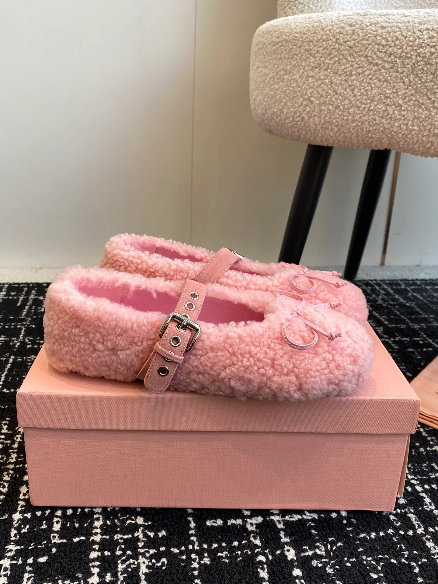 Шерстяные туфли Miu Miu 2024 - розовые