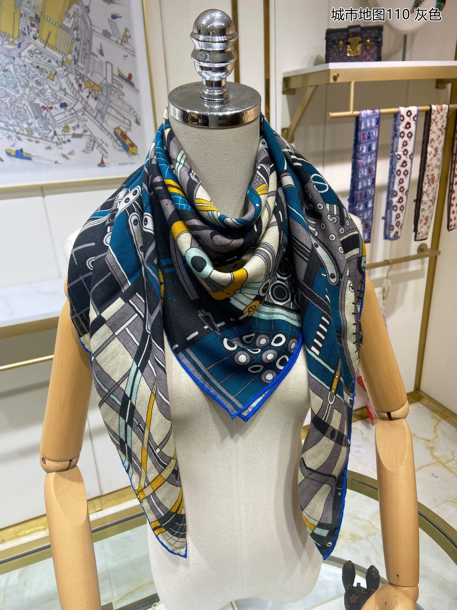 Шарф Hermes City Subway - 110 см - 70% кашемир - 30% шелк - 1 шт.