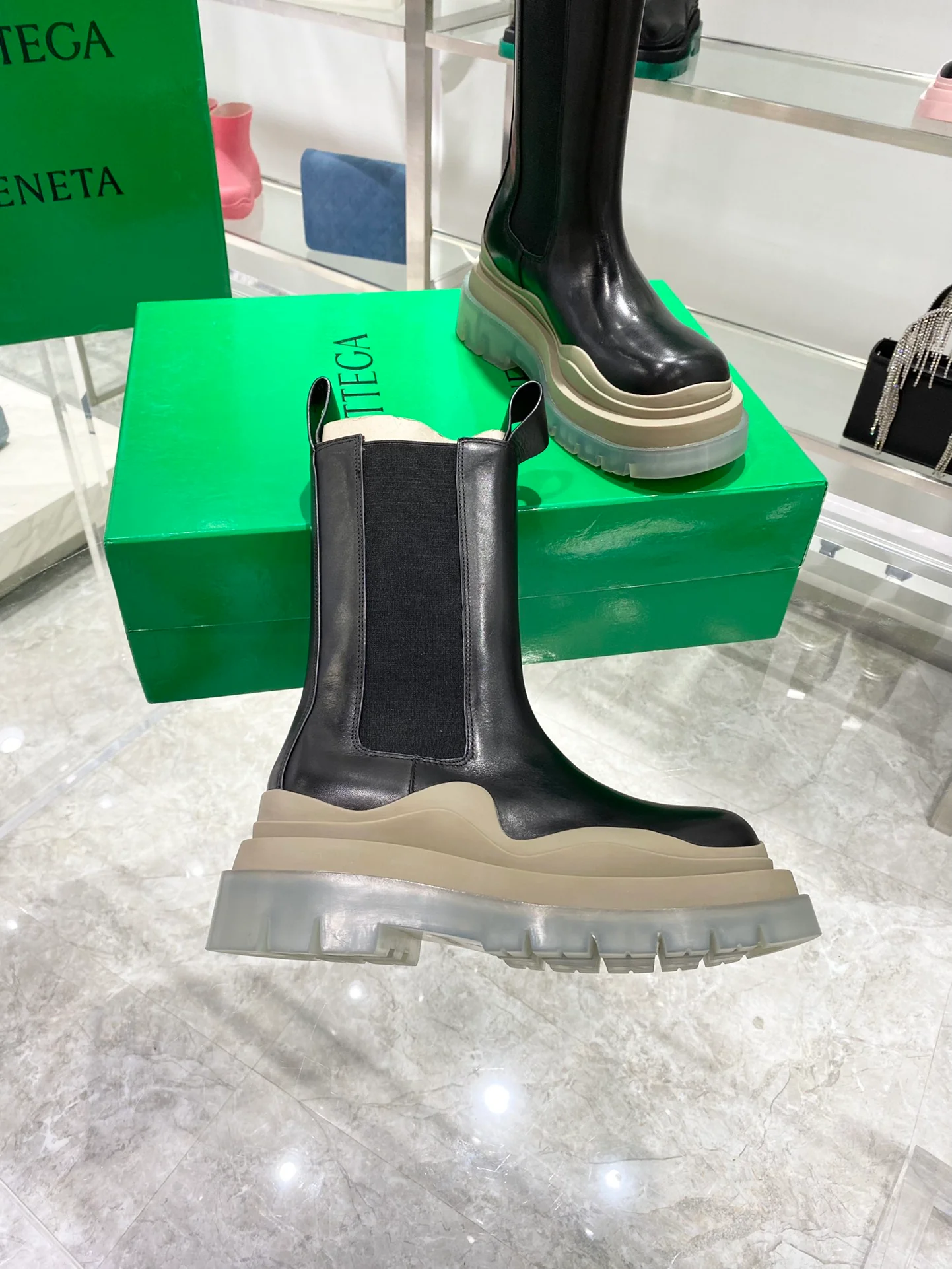 Обувь BV - BV - Подошва цвета молочного чая - До середины икры - Ботинки Martin на платформе