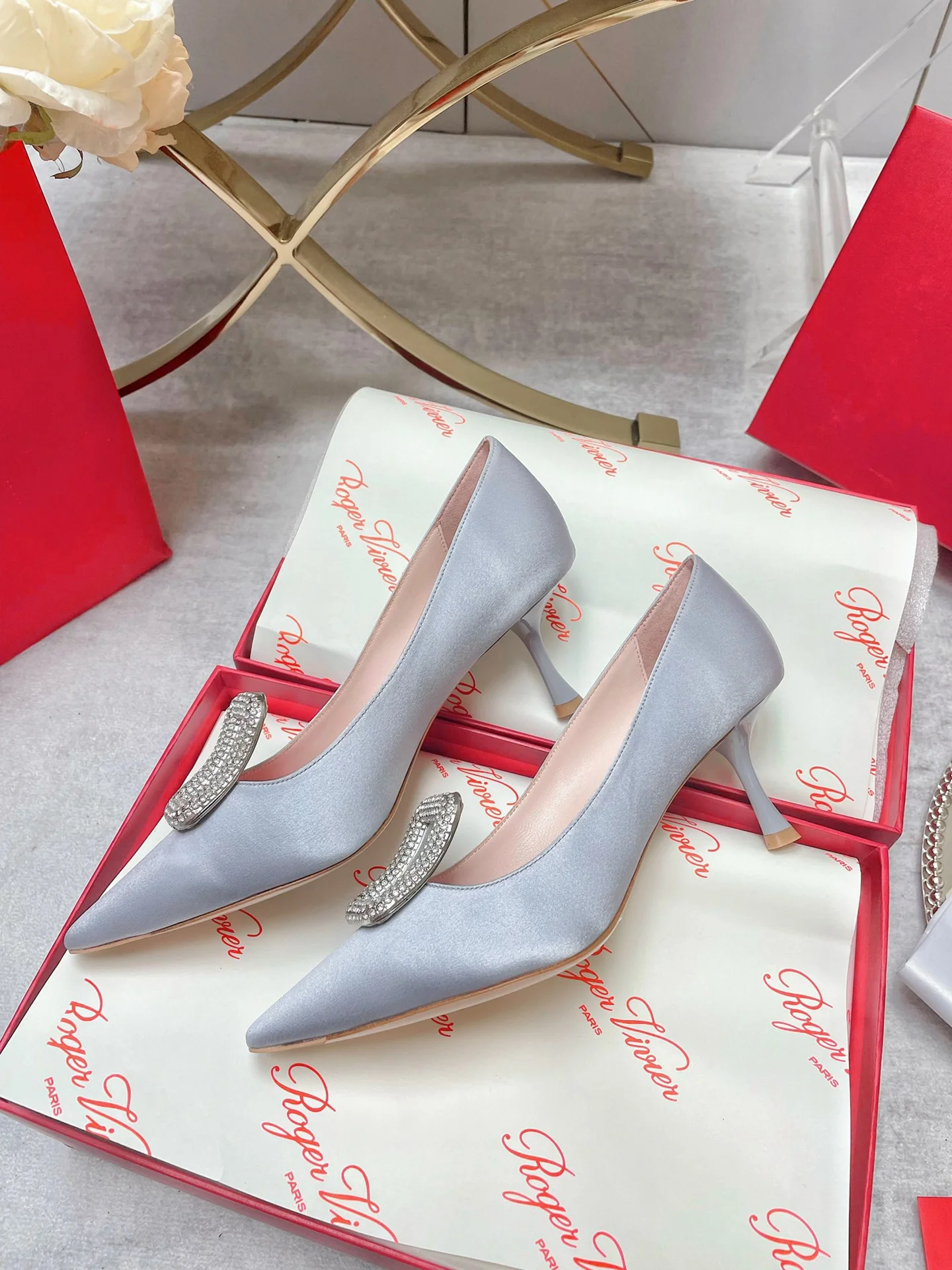 Обувь RV - Коллекция ранней весны 2022 года - Туфли на каблуке с острым носком - Серо-голубые