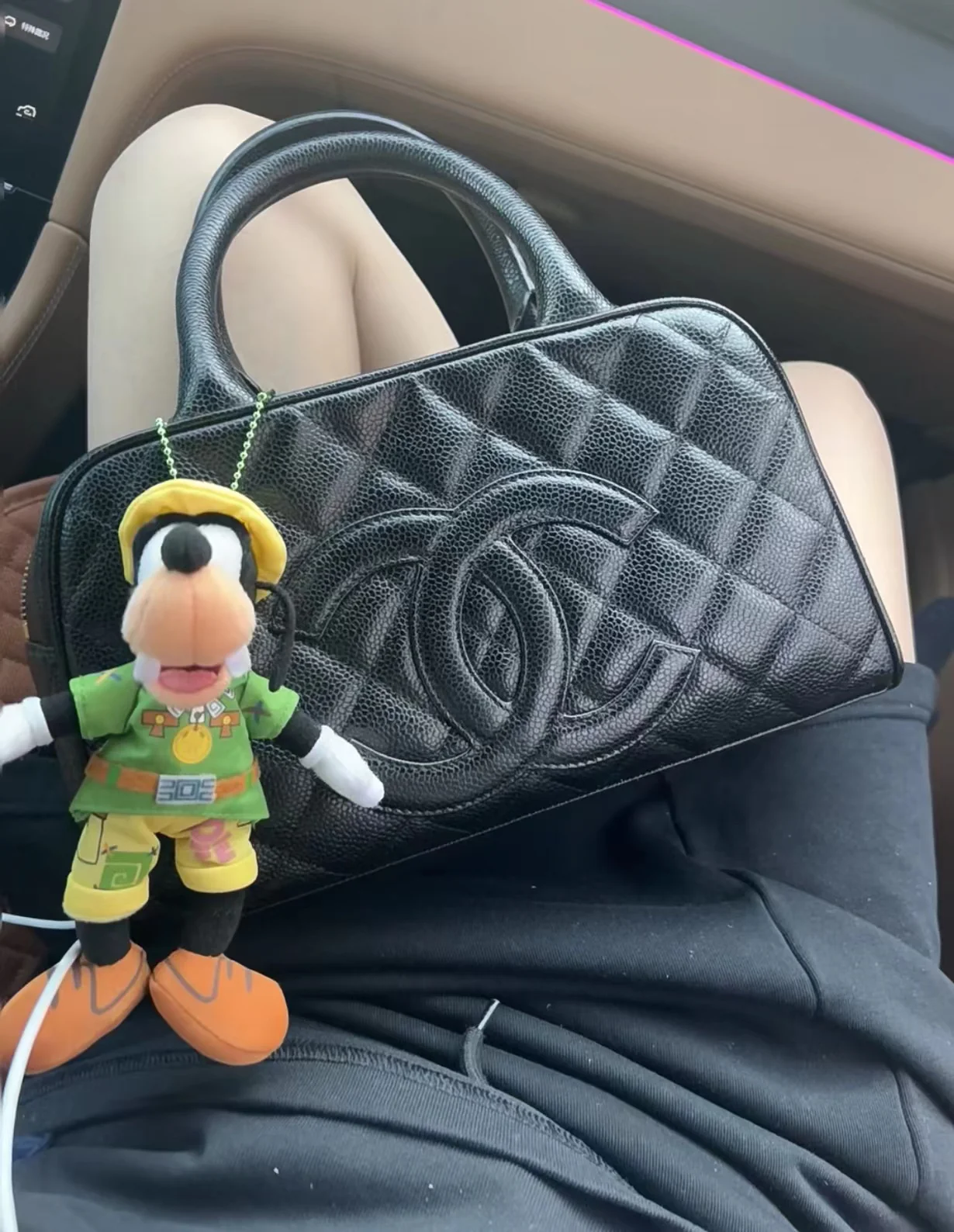 Винтажная сумка-боулинг Chanel - черная