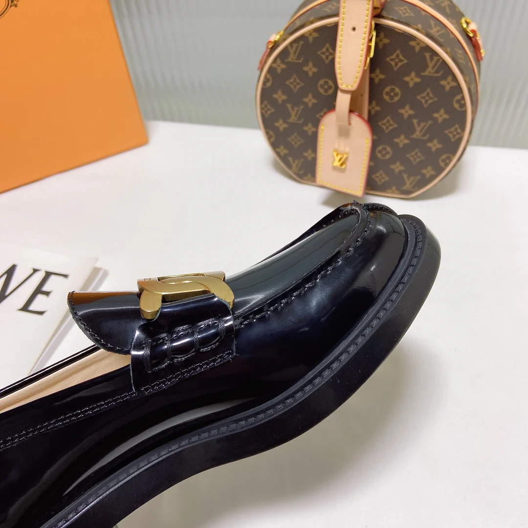 Лоферы на платформе Tods