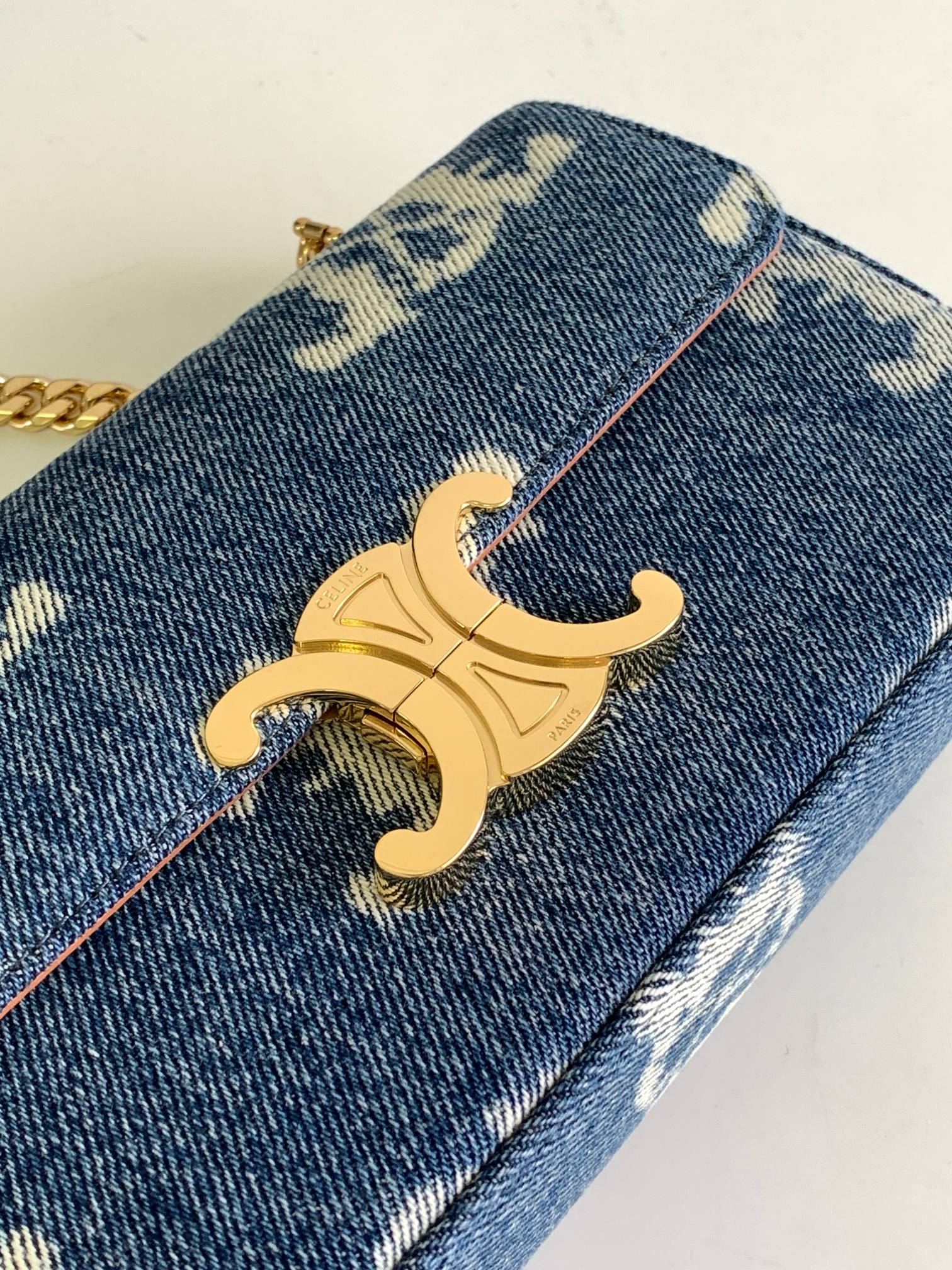 Сумка через плечо Celine Triomphe Denim Chain - маленькая