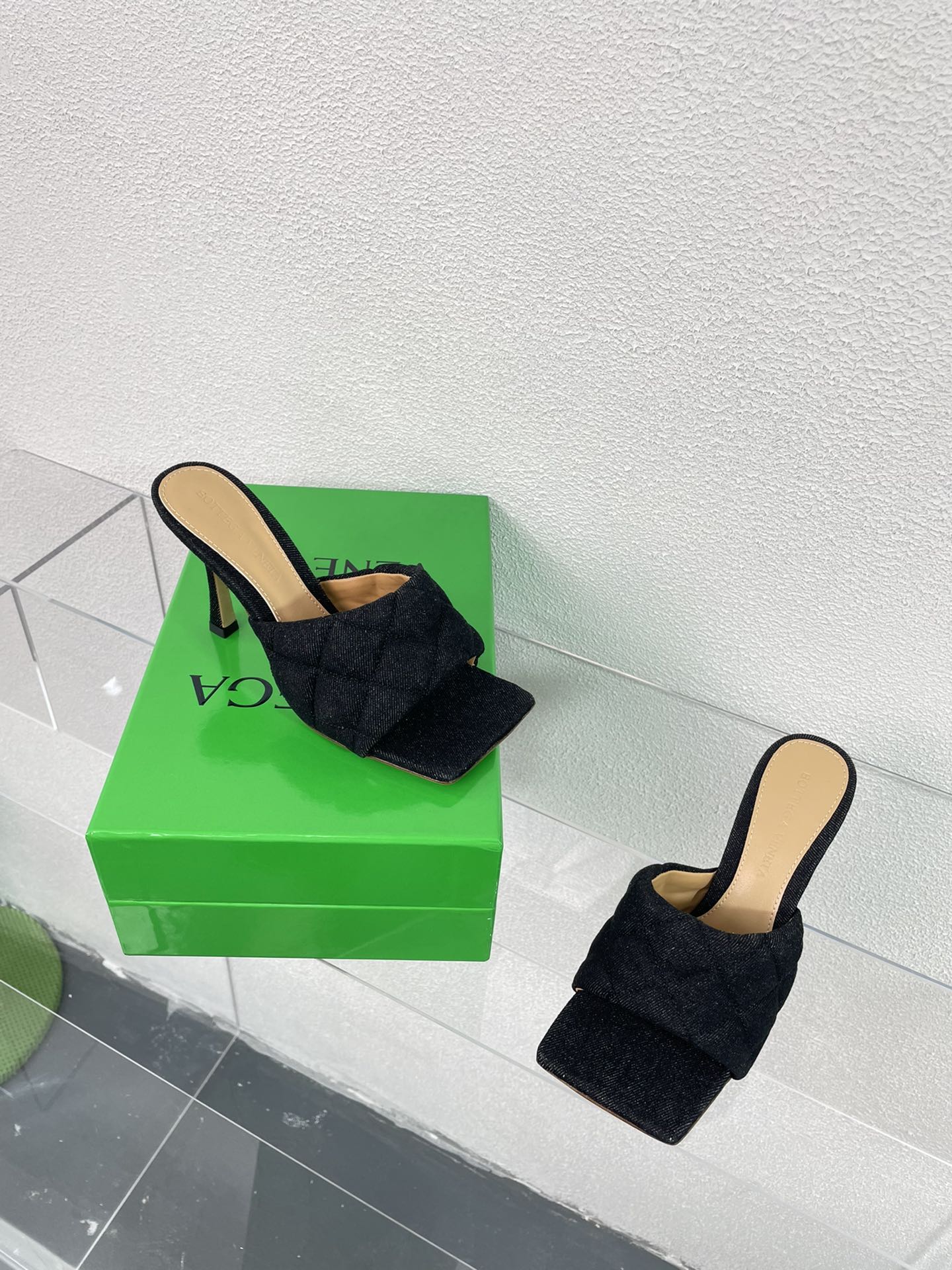 BV - Туфли на высоком каблуке из овечьей кожи - Черные