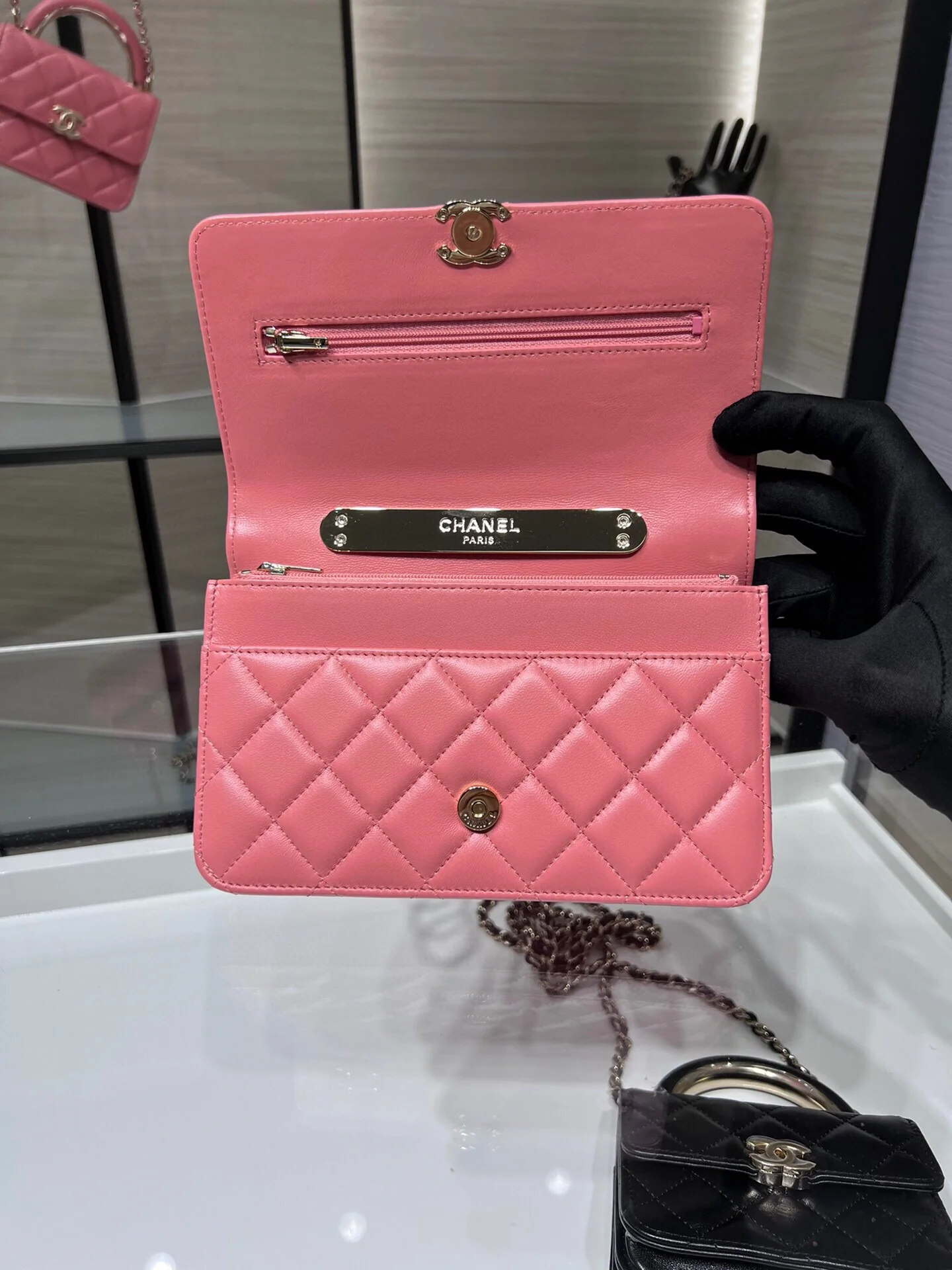 Новинка 2022 года от Chanel - ручка WOC - овечья кожа - 19 см