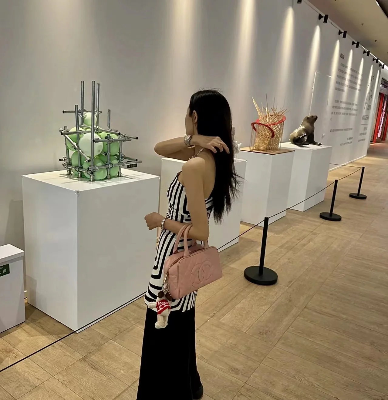 Винтажная сумка-боулинг Chanel из икры, розовая.