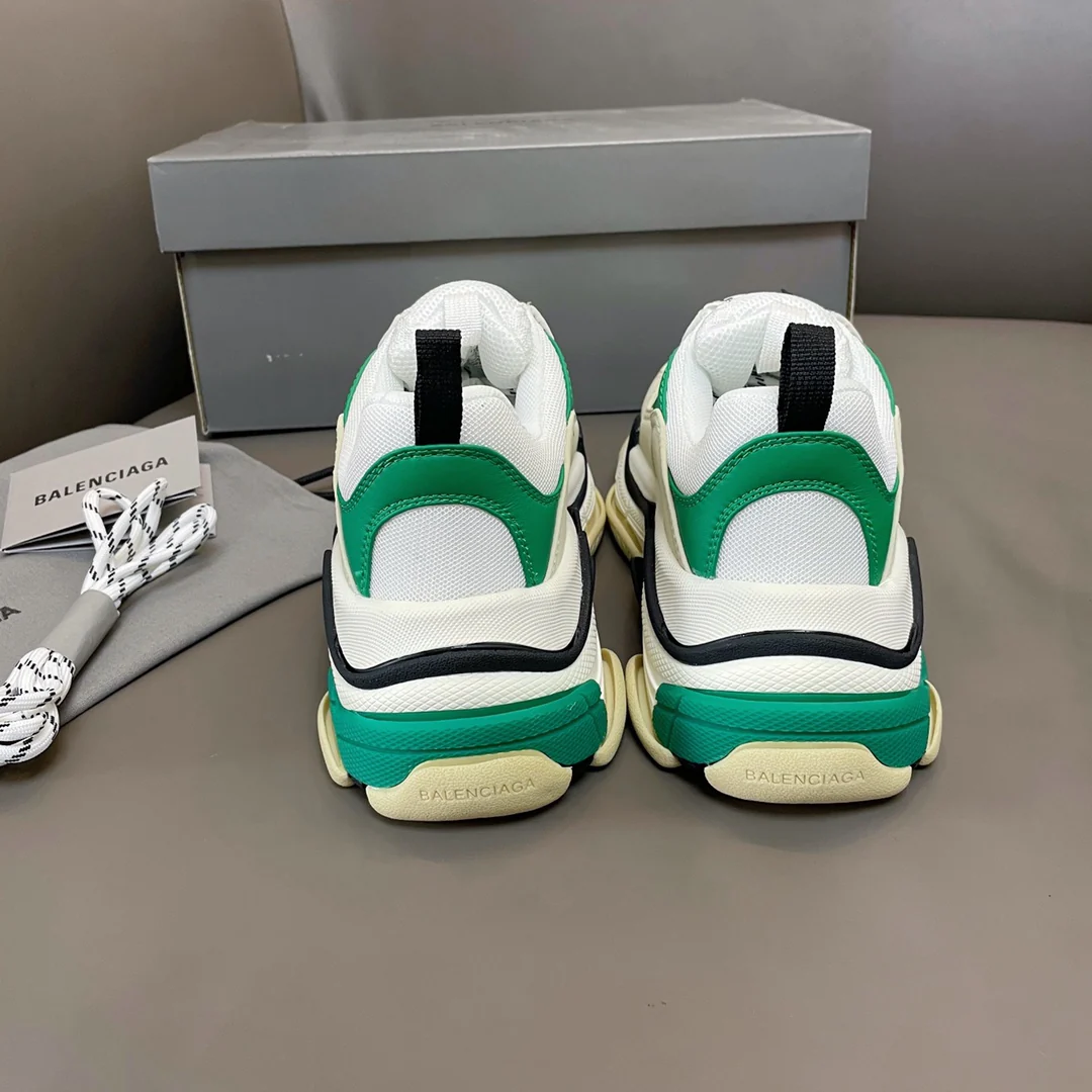 Кроссовки Balenciaga Triples на платформе, массивные спортивные кроссовки, бело-зеленые.