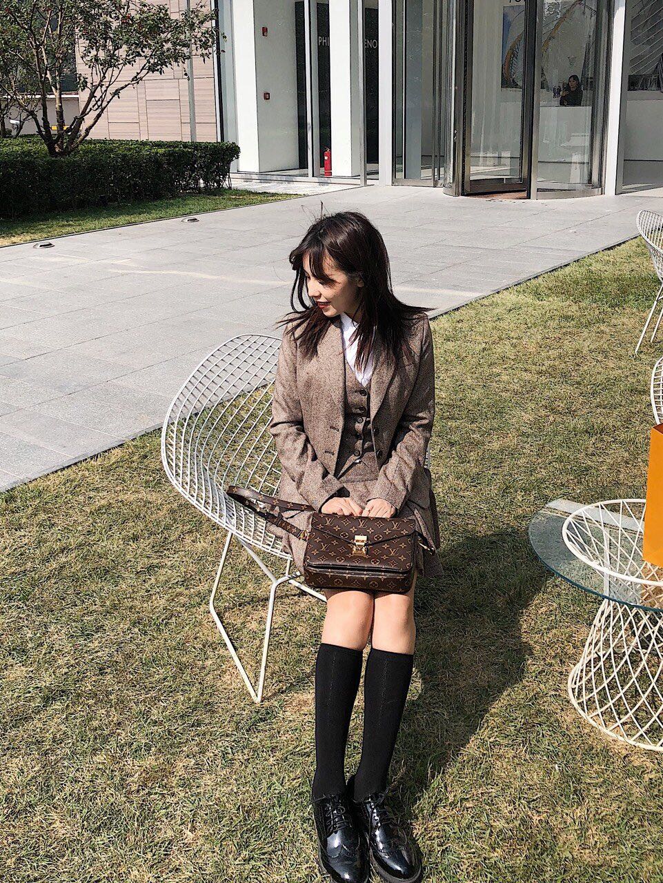 m44875-LV-pochette-metis-handbag/crossbody bag