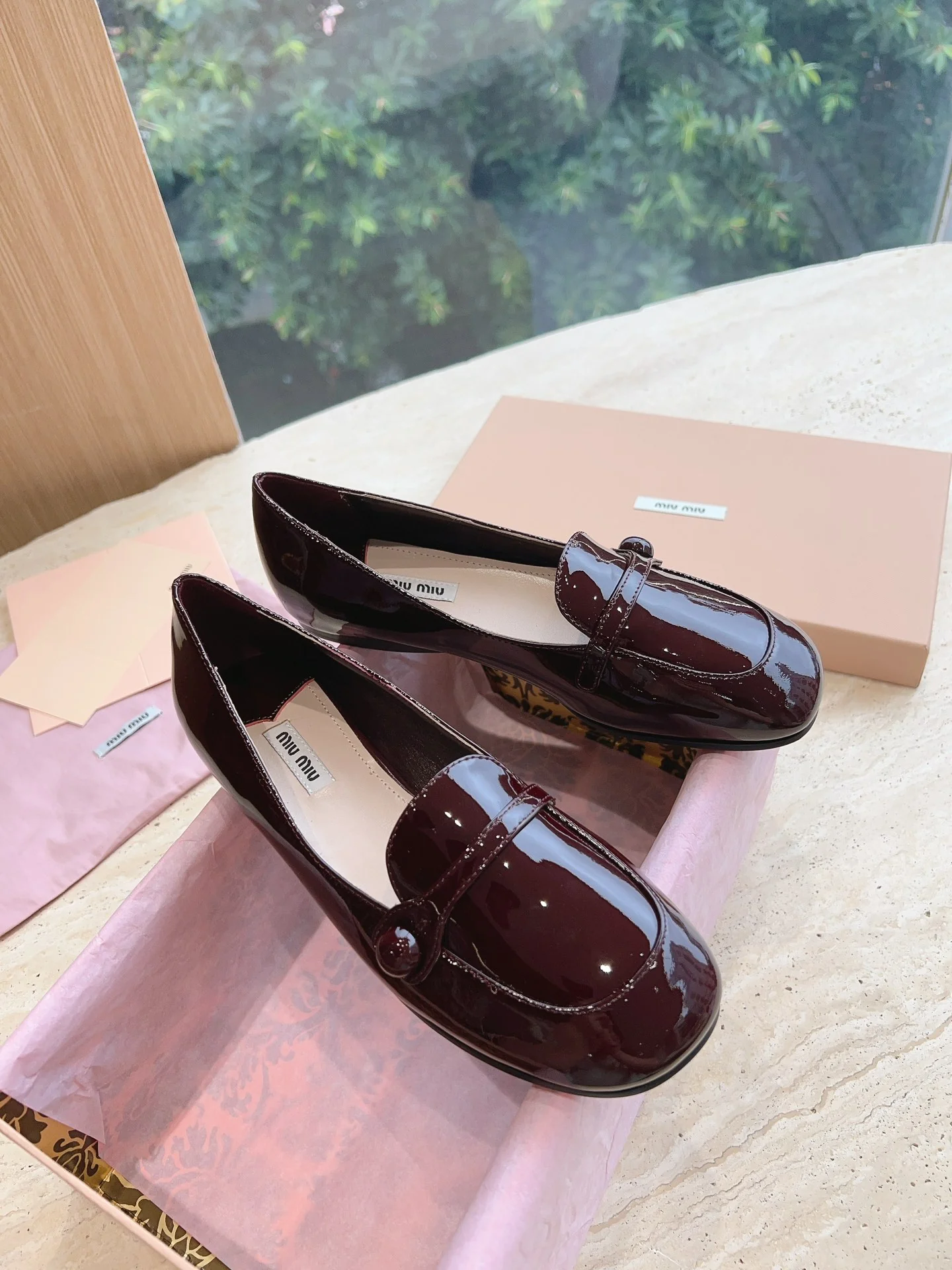 Туфли Мэри Джейн от Miu Miu - бордовые