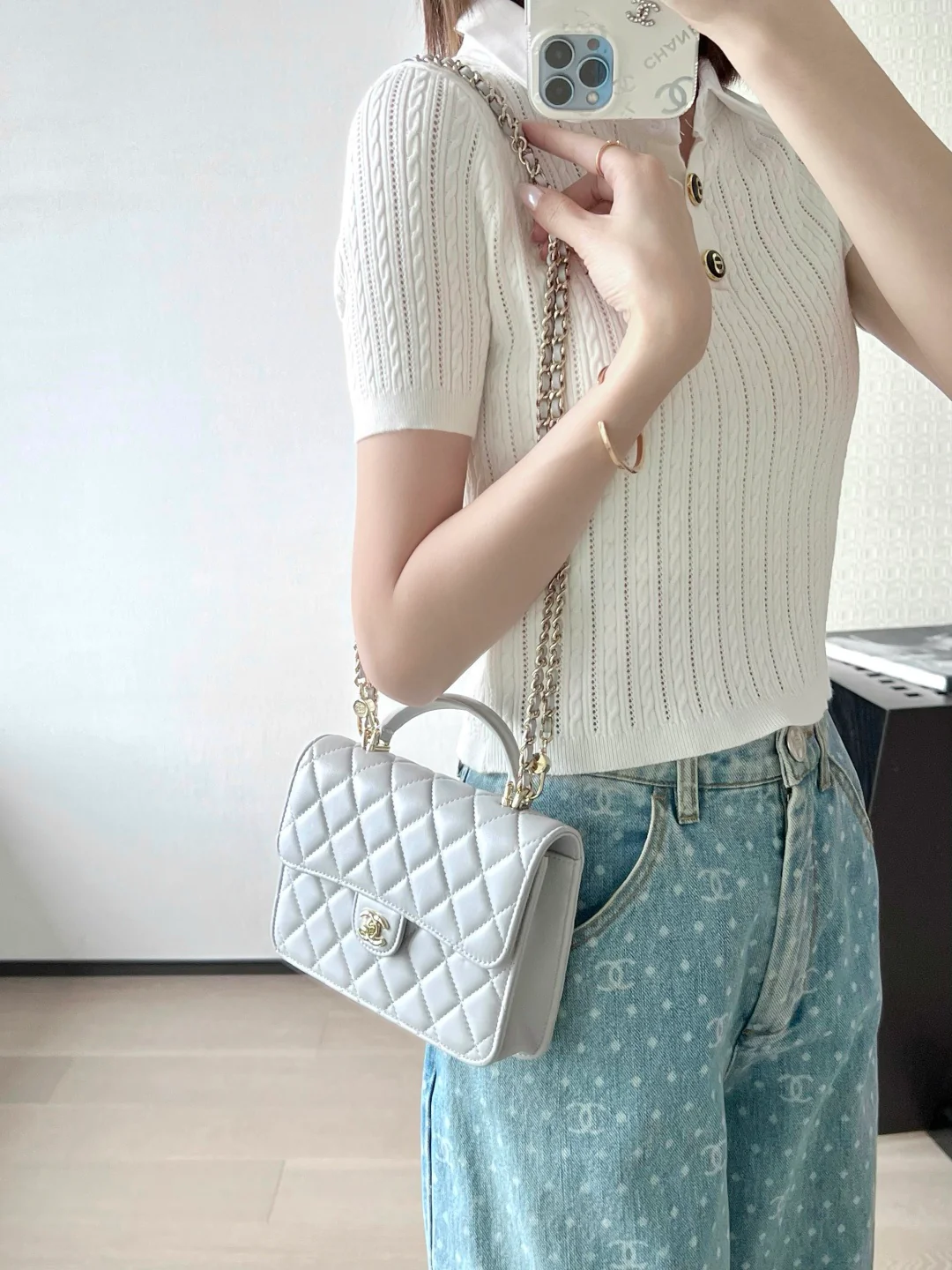 Многофункциональный рюкзак Chanel весна/лето - светло-серый - с золотой пряжкой