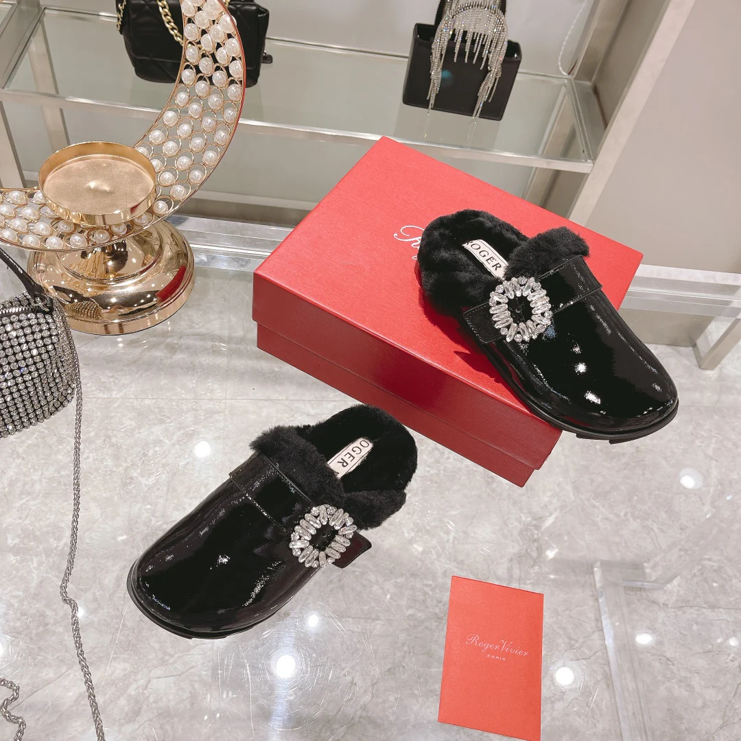 меховые тапочки с бриллиантами для автодома