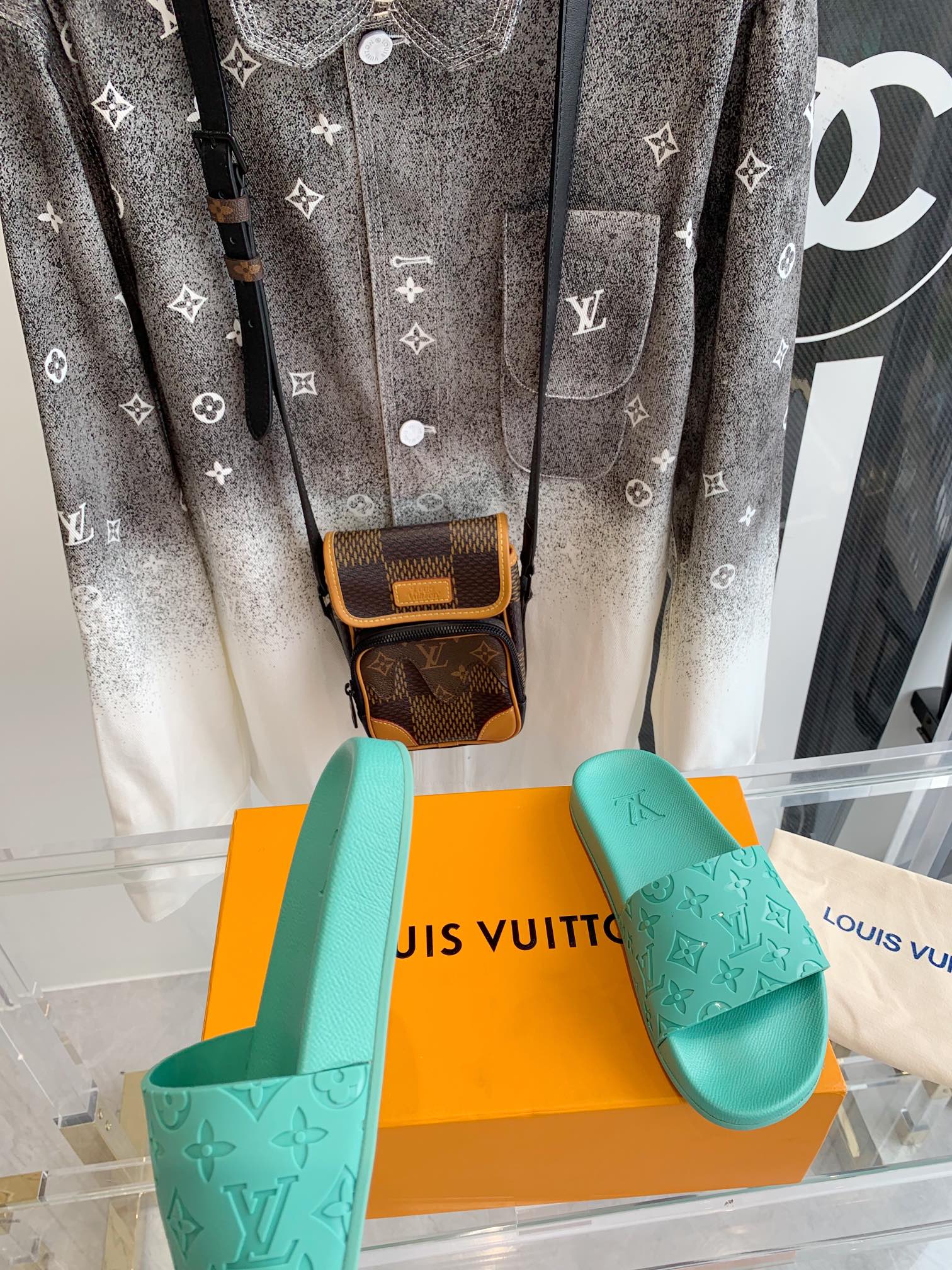 Зеленые тапочки LV-Tiffany