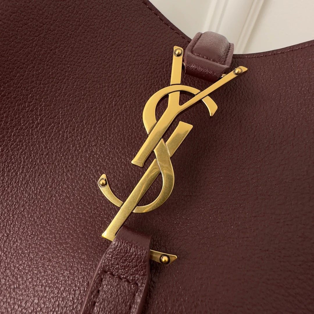 YSL-le-5-a-7-soft-hobo-maroon