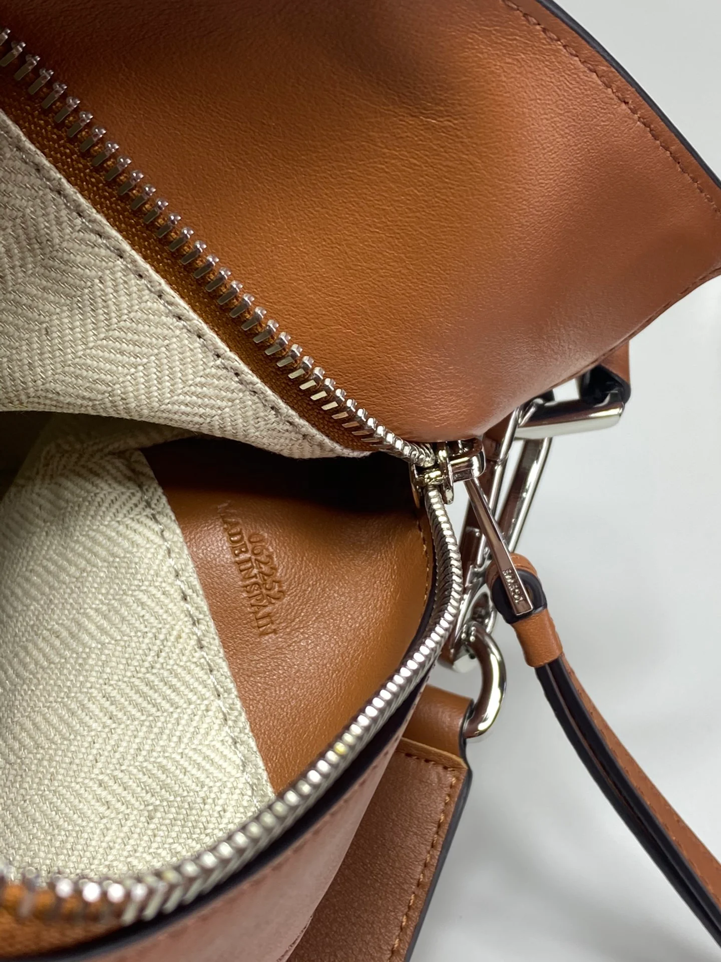 Пазл Loewe Осень/Зима 2022, маленький, 1 шт.