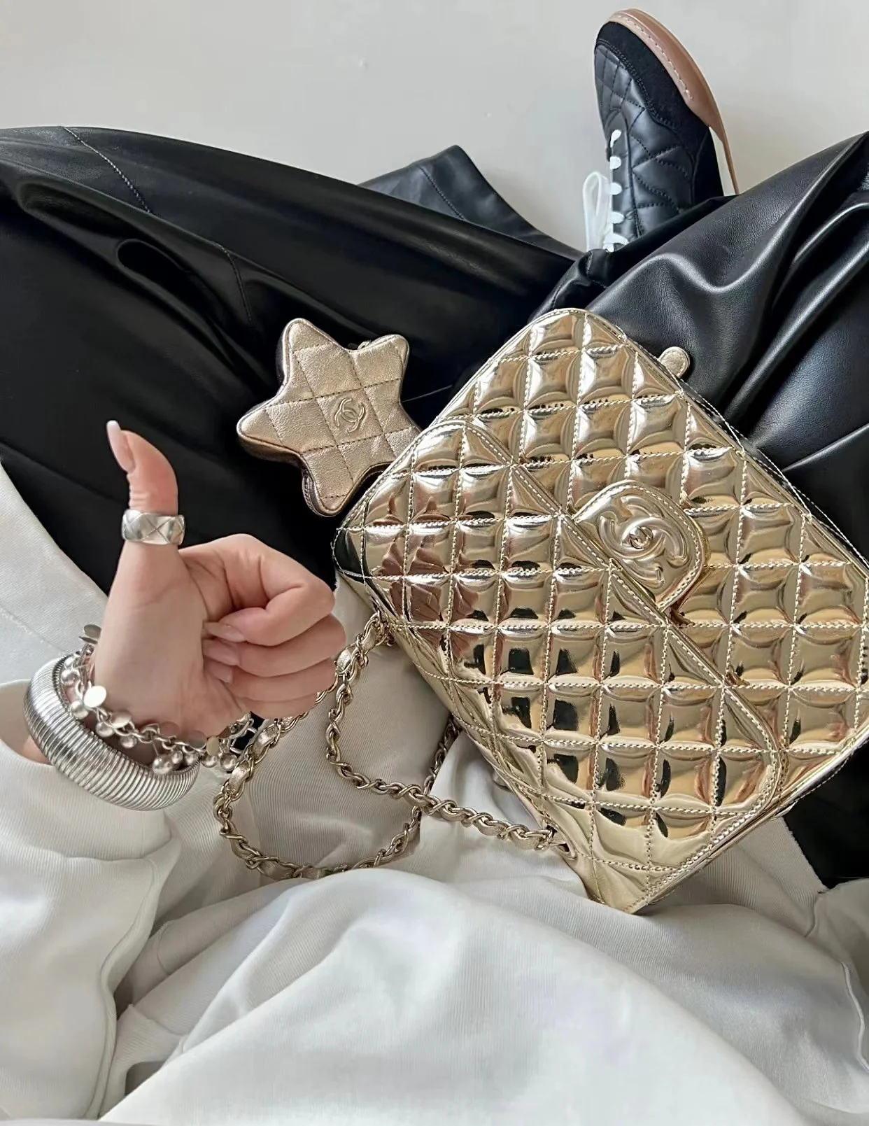 Рюкзак Chanel Early Spring Collection 24c - золотой