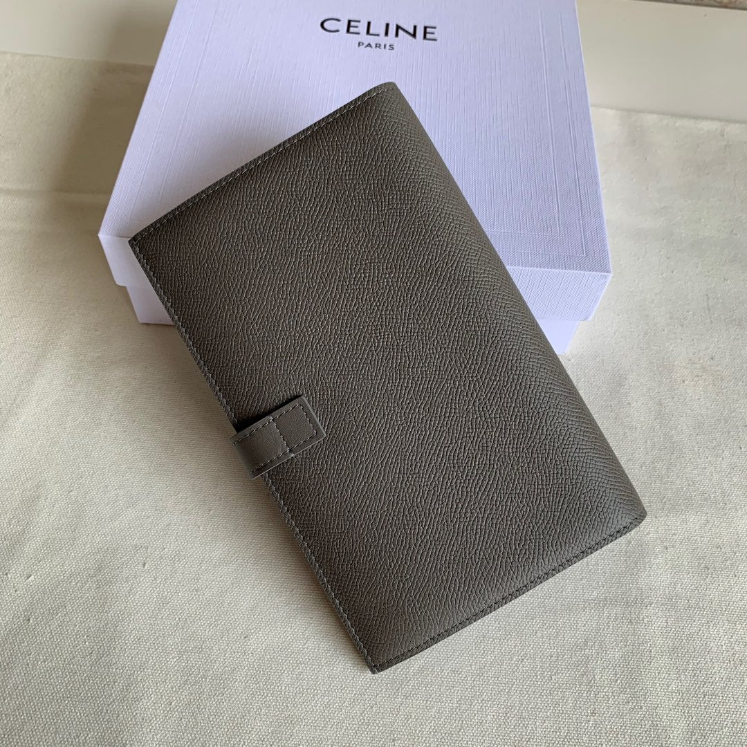 Длинный кошелек Celine - Кошелек с ремешком из крупнозернистой телячьей кожи - 1 шт.