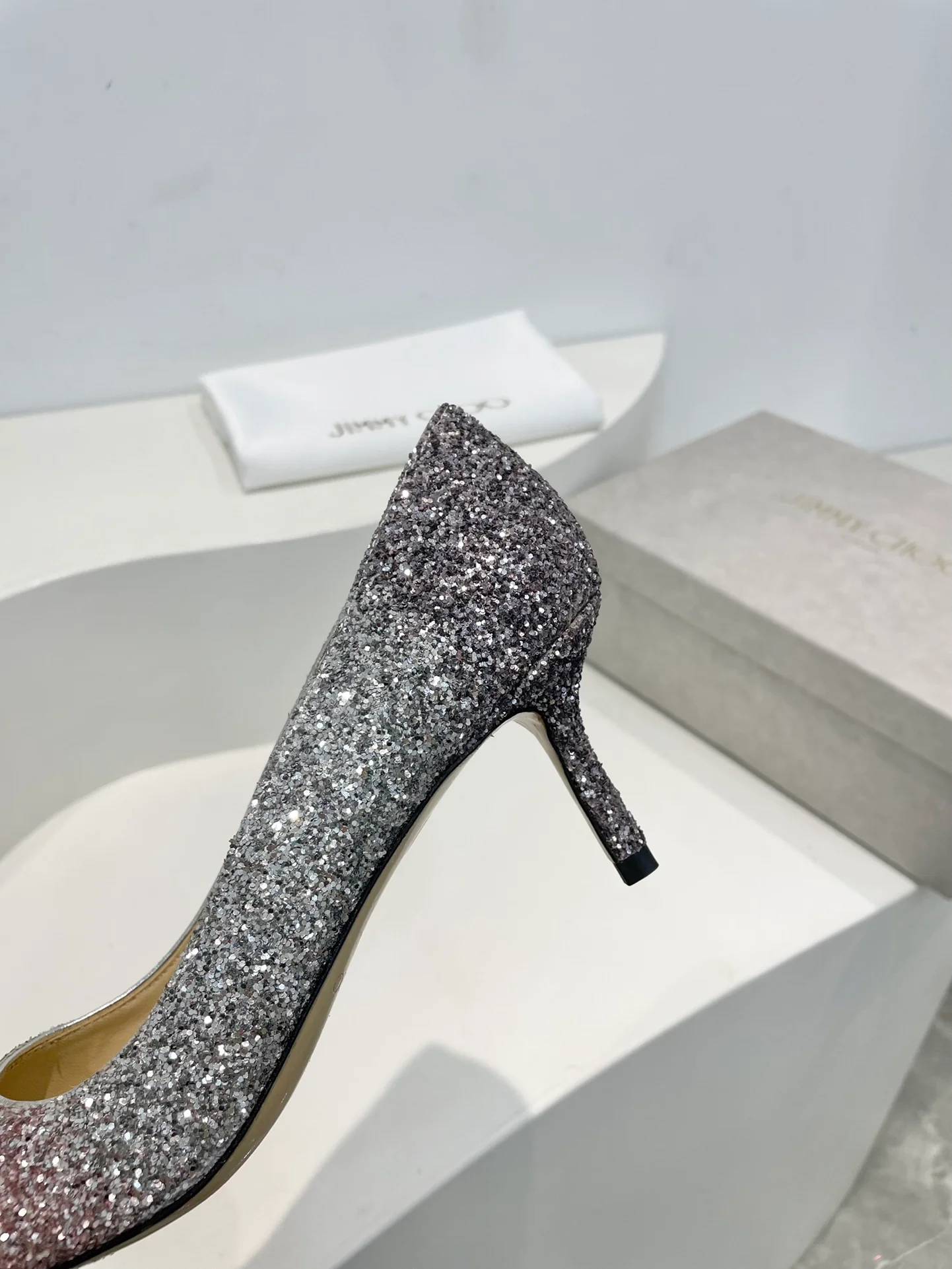 Туфли-лодочки Jimmy с острым носком на шпильке - черно-фиолетовые