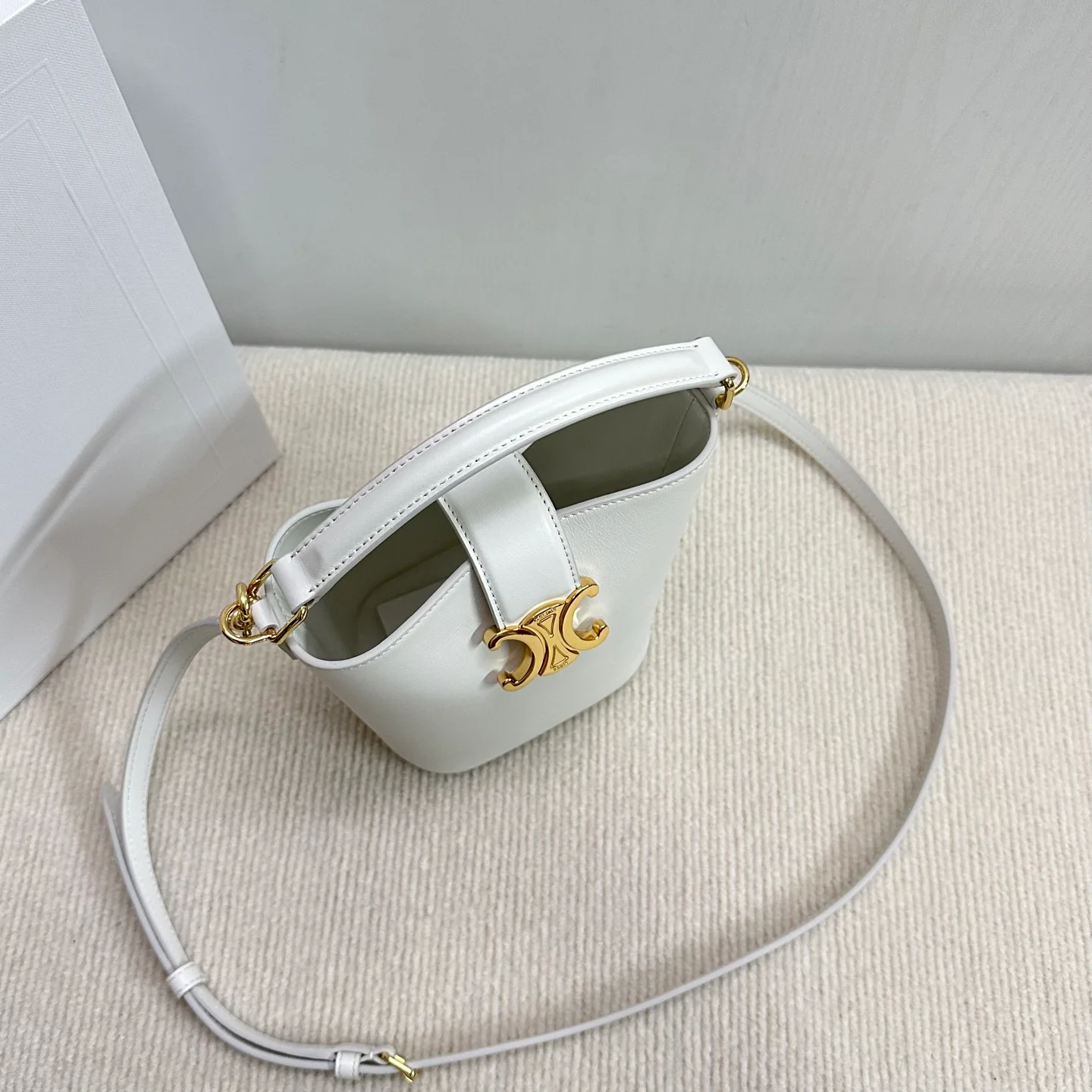 Сумка-ведро Celine Triomphe - Мини - Белая