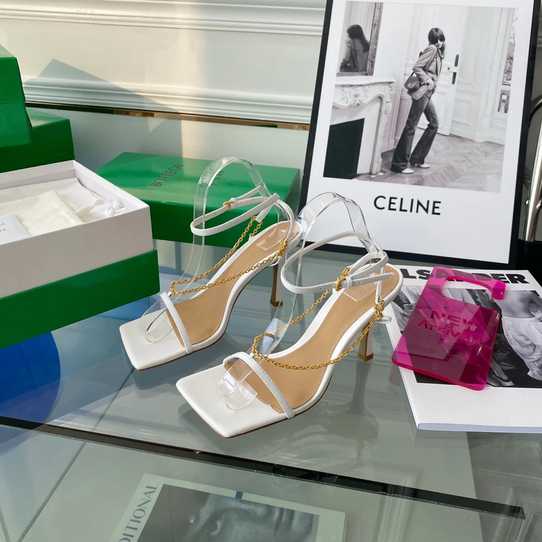 Туфли BV - BV с широким носком - на шпильке