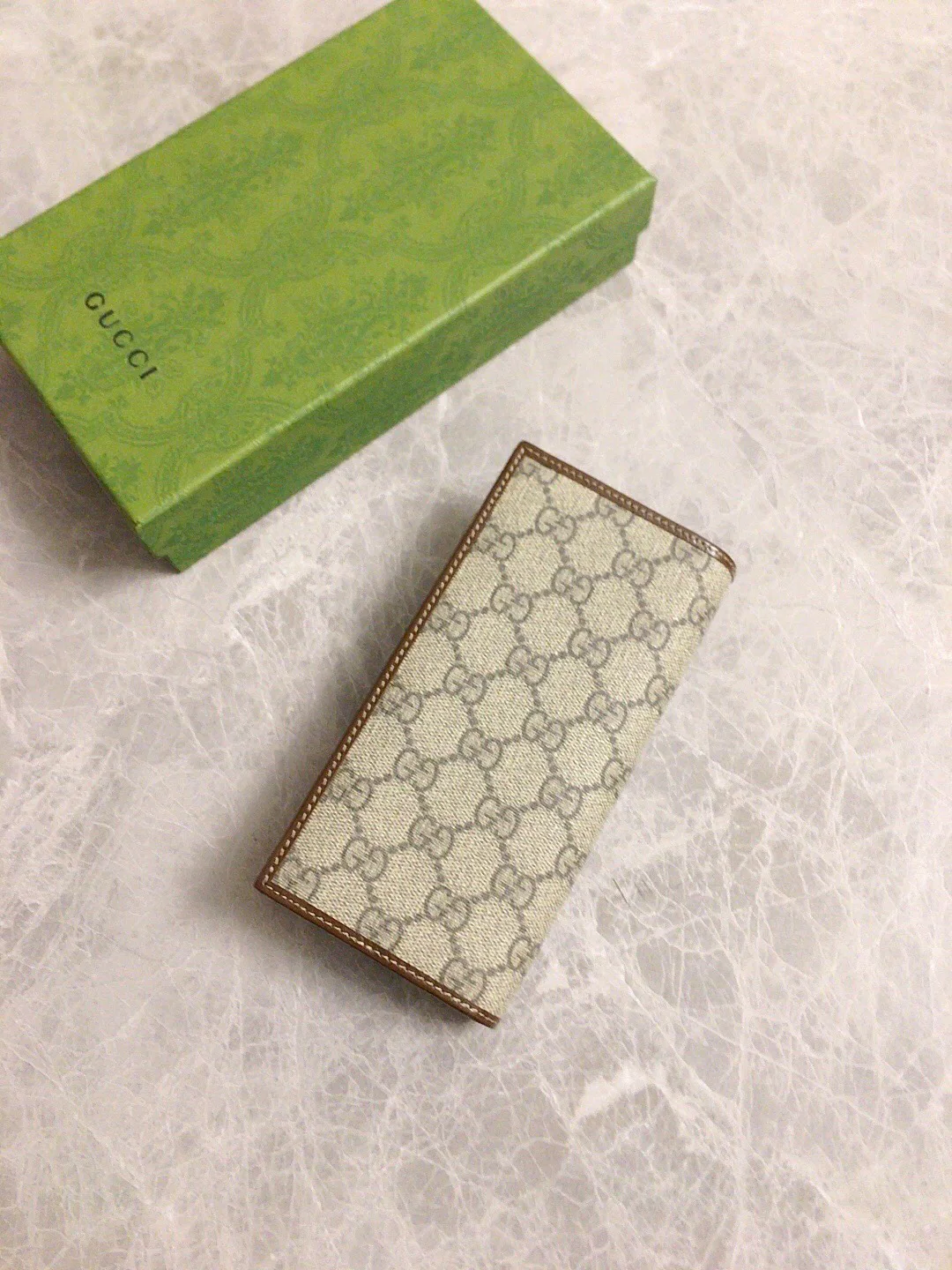 Gucci-翻盖对折长夹