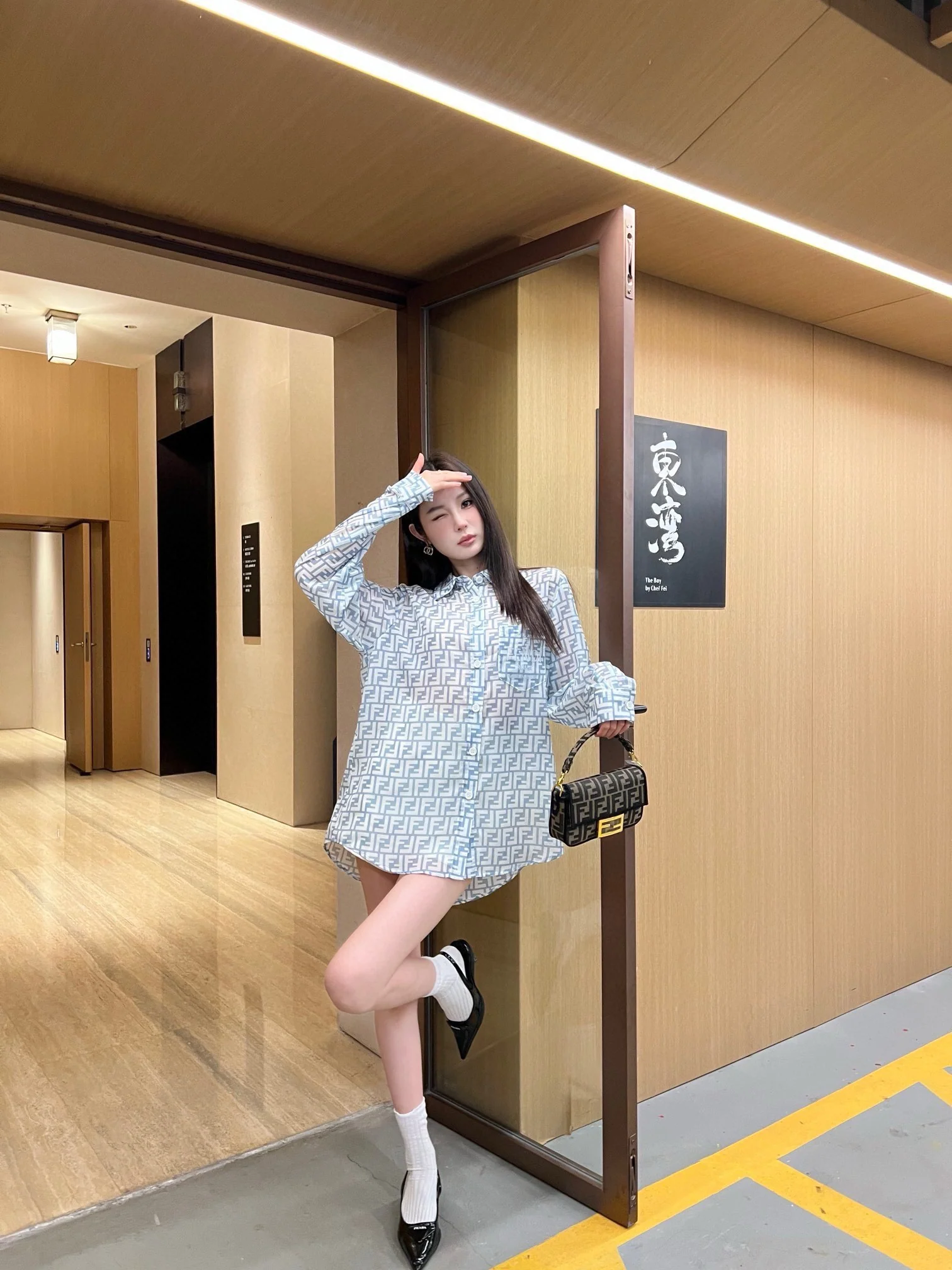 Fendi-2403 - Весна/Лето. Новая рубашка из хлопка и льна с цифровым принтом, легкая.