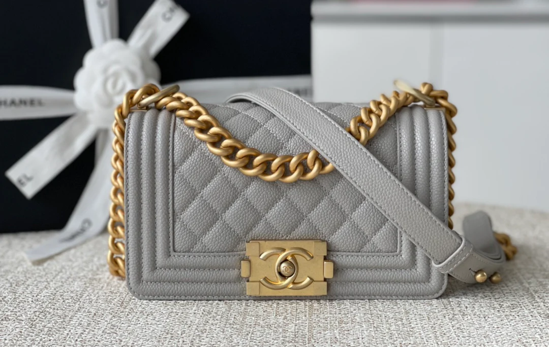 Chanel-boy-20cm-51