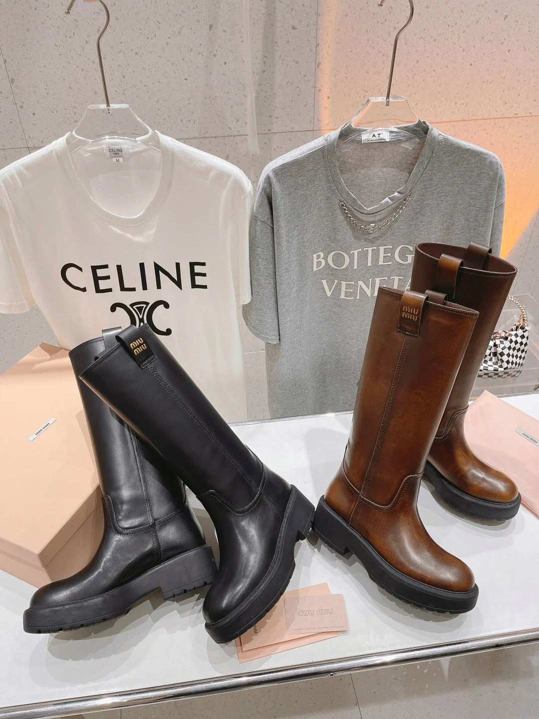 Ботинки на платформе Miu Miu 2024 — изображение из коллекции — 1