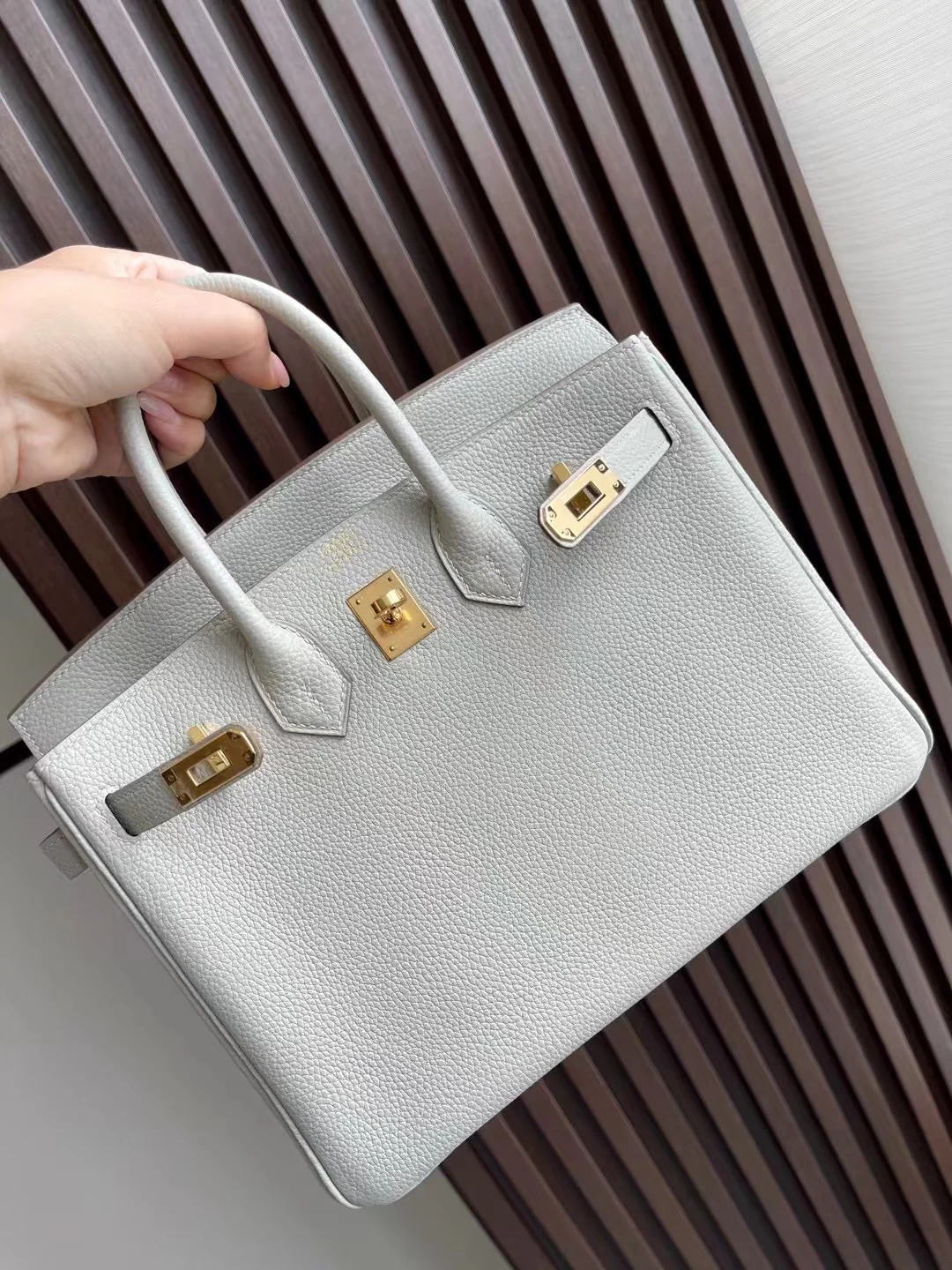 Сумка Hermes Birkin 25 Togo Pearl Grey 8O с золотой пряжкой