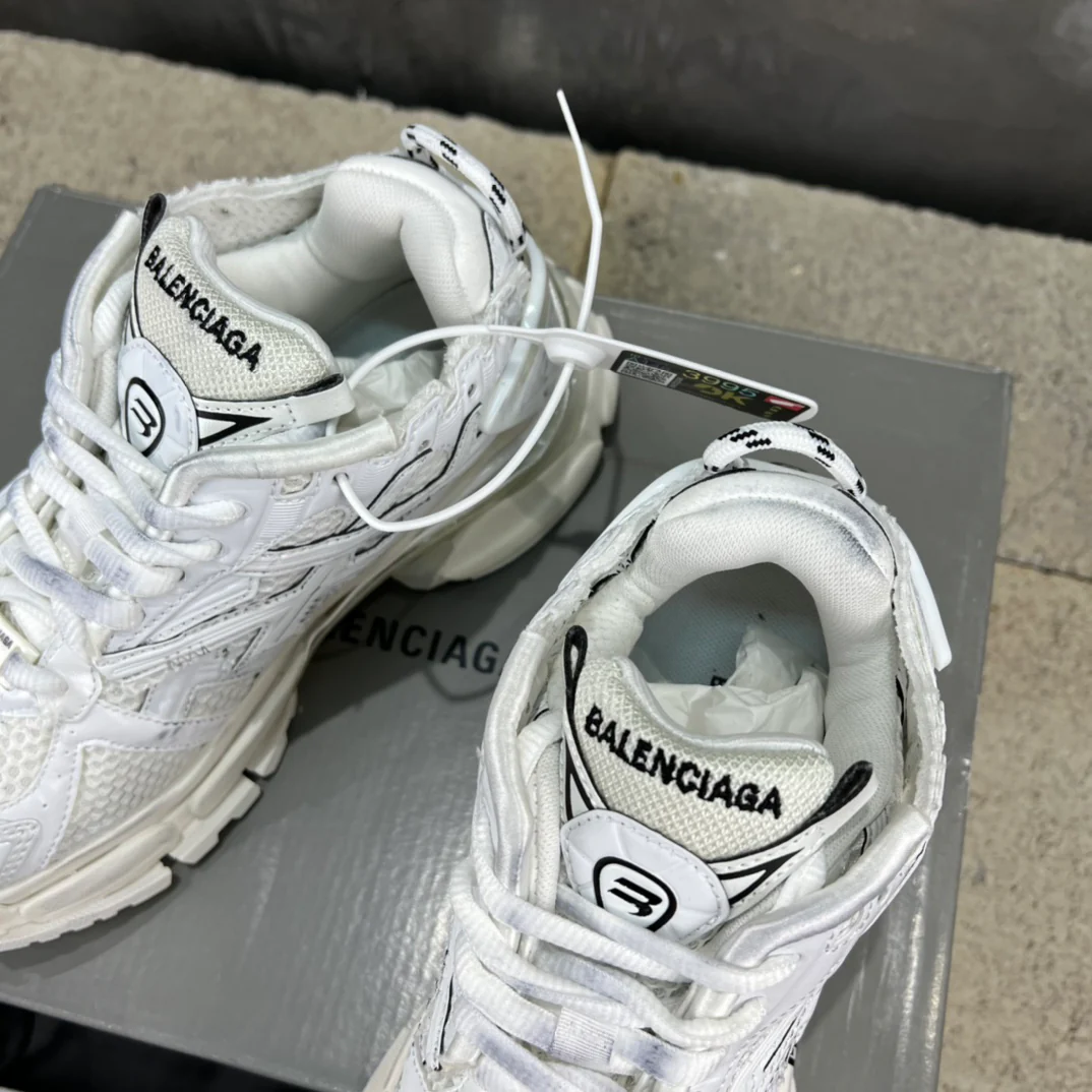 Кроссовки Balenciaga Runner - унисекс - белые