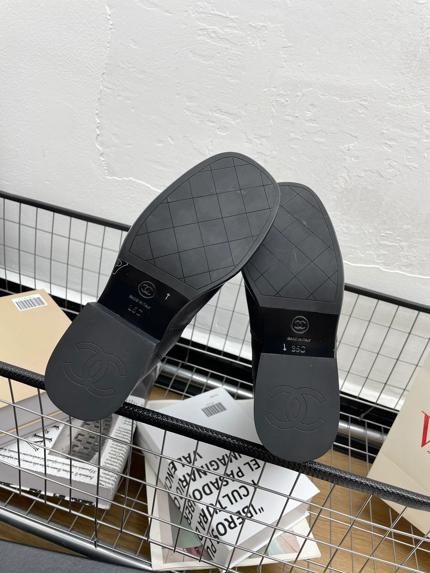 Высокие сапоги для верховой езды Chanel 2024 - черные