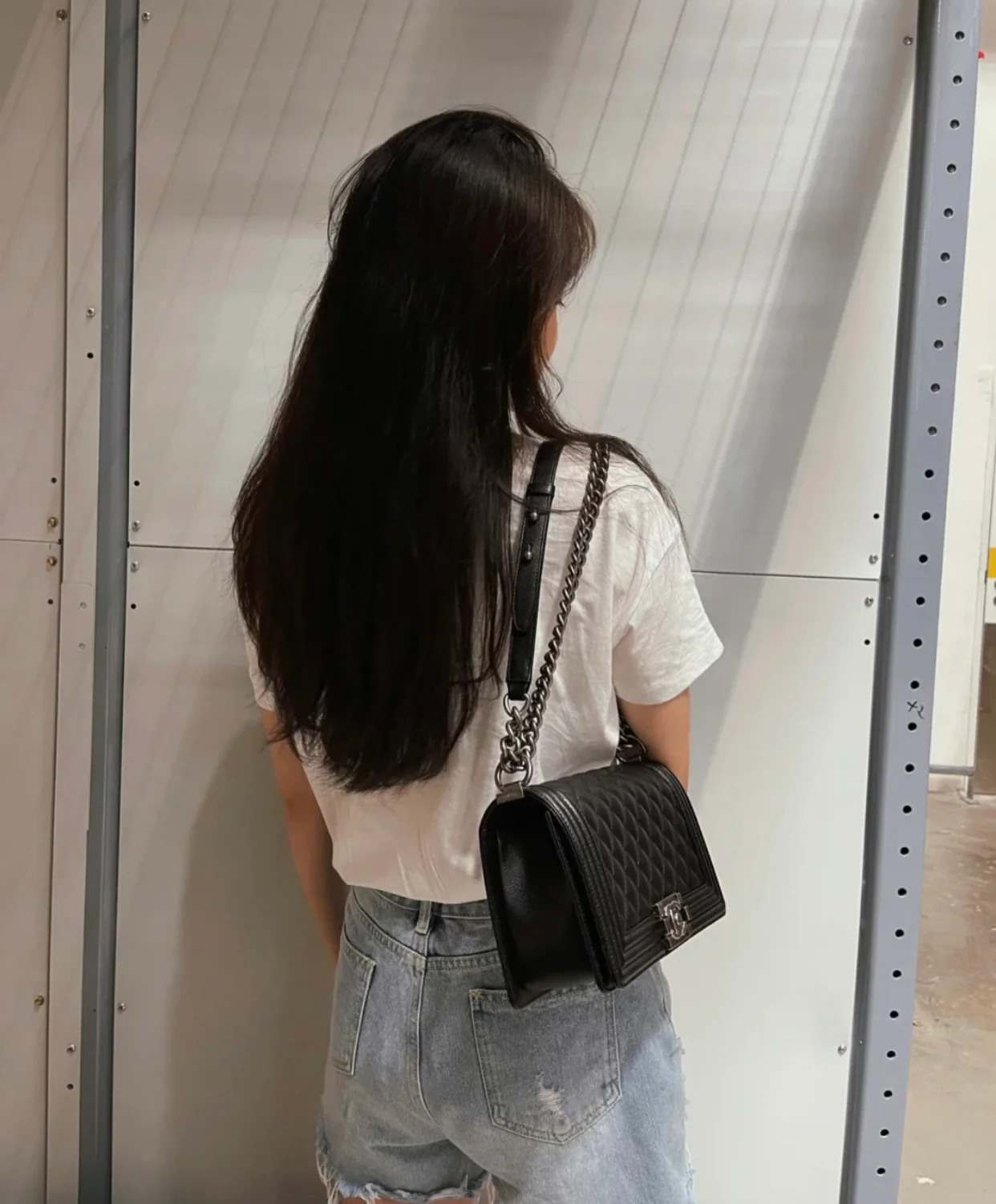 Chanel Boy 20 см - Body Sharing - 2