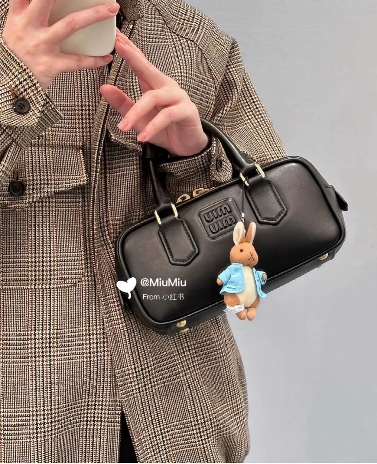 Miu Miu-5bb142m1100-???????-кожаная-сумка для боулинга-маленькая-черная