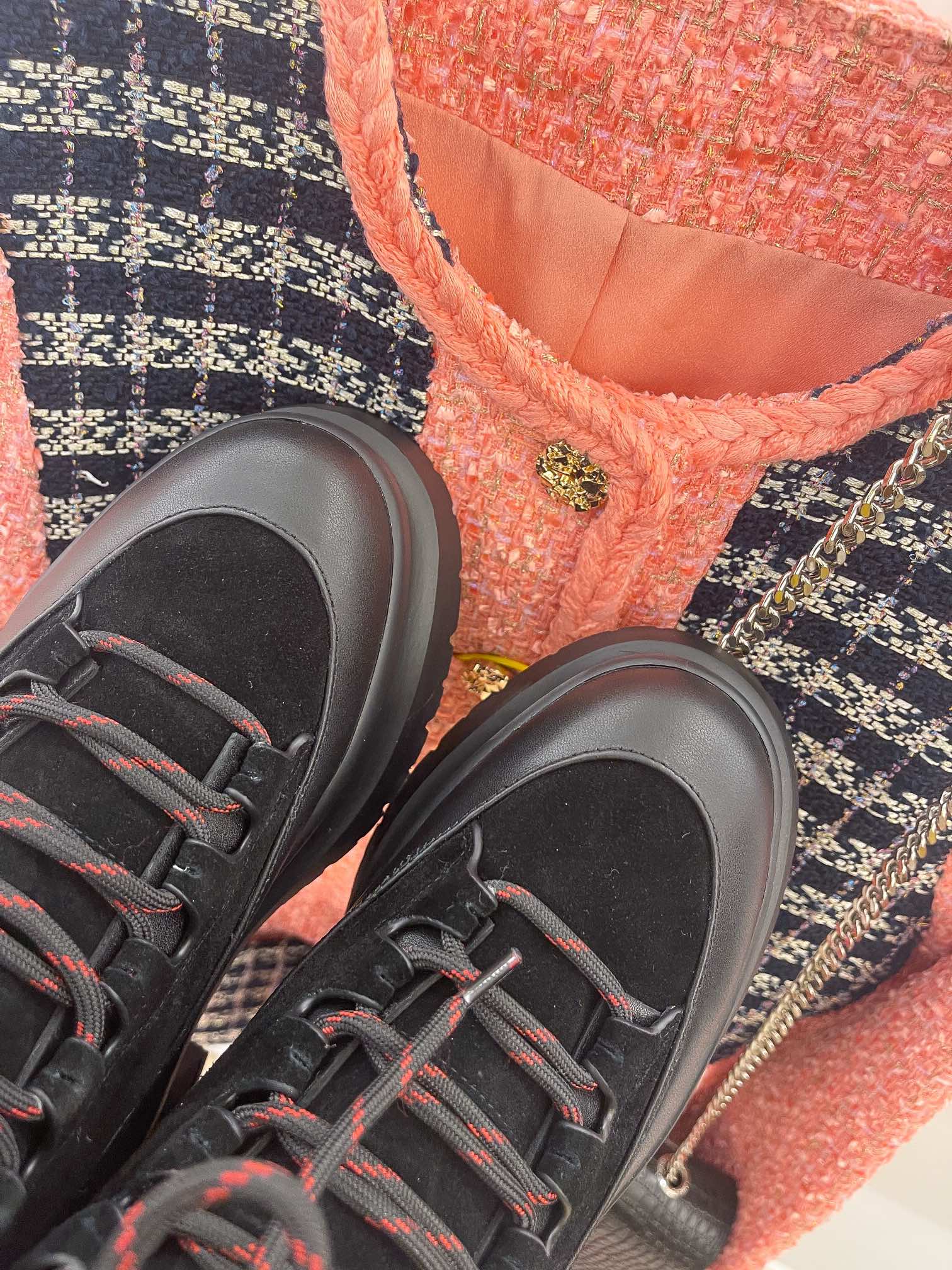 Новинка сезона осень/зима 2022 от Valentino - зимние сапоги.