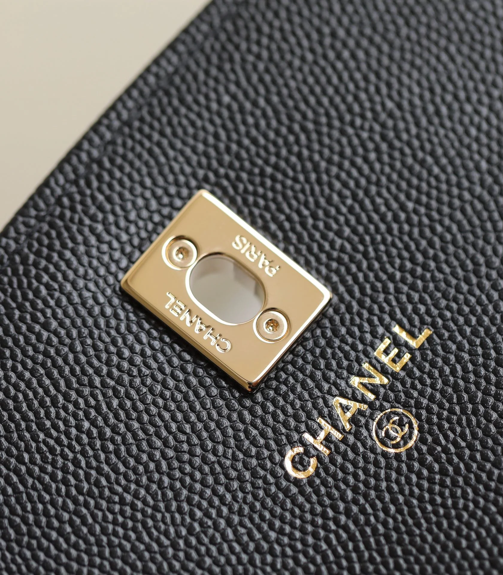 Рюкзак Chanel 25c Mailman - черный