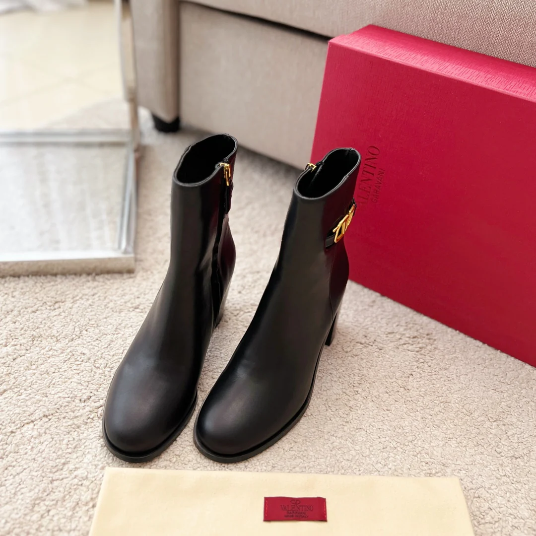 Valentino - Ботильоны из эластичной кожи с лоскутным дизайном - массивный каблук с V-образным вырезом сбоку