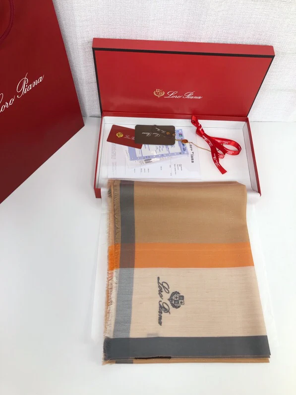 Loro Piana - Элегантный шарф в стиле пэчворк - 110-100 см - Шерсть - Абрикосовый цвет