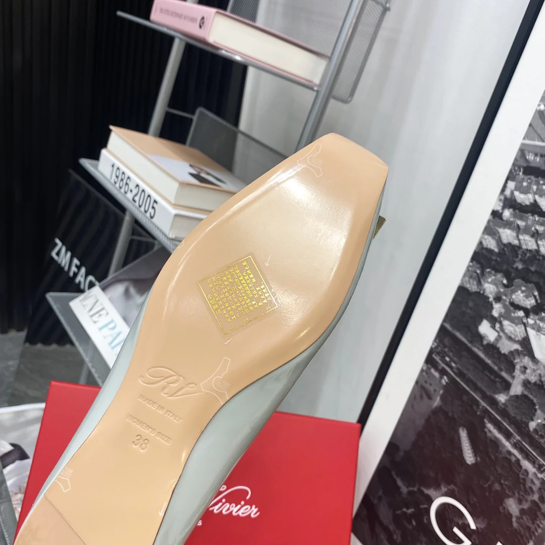 Ботинки RV с плоской подошвой и квадратным носком - светло-голубые