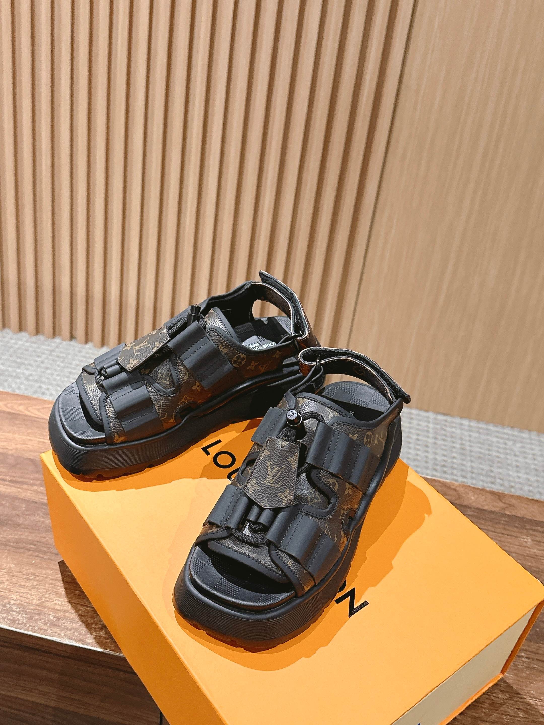 Новая коллекция LV 2025 ?Ранняя весна? — сандалии на липучках — коричневые.