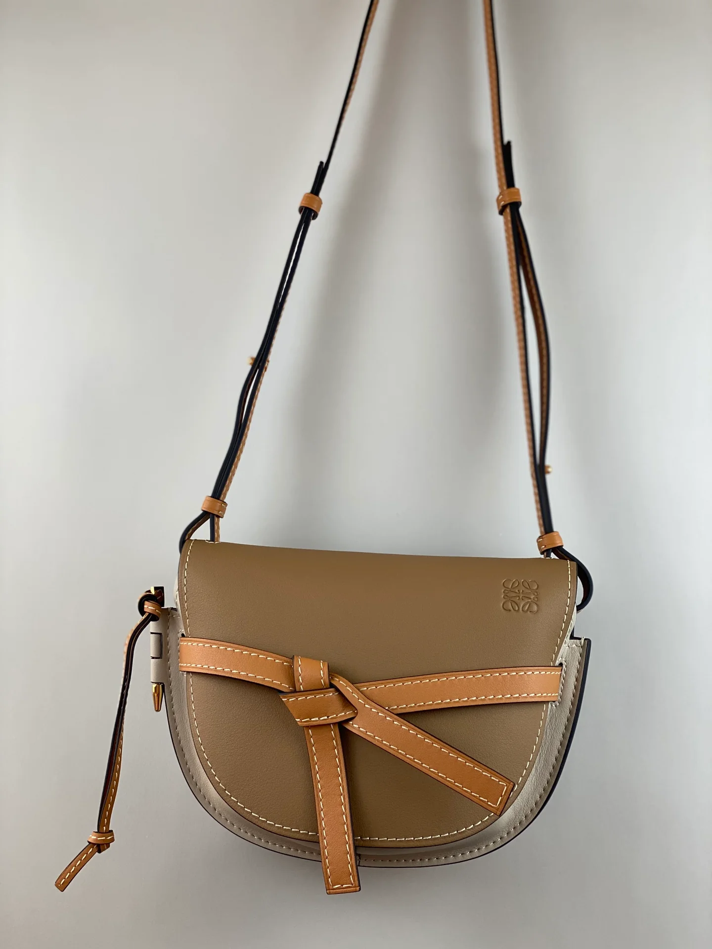 Loewe-gate-small-20x19x11-5-cm-14