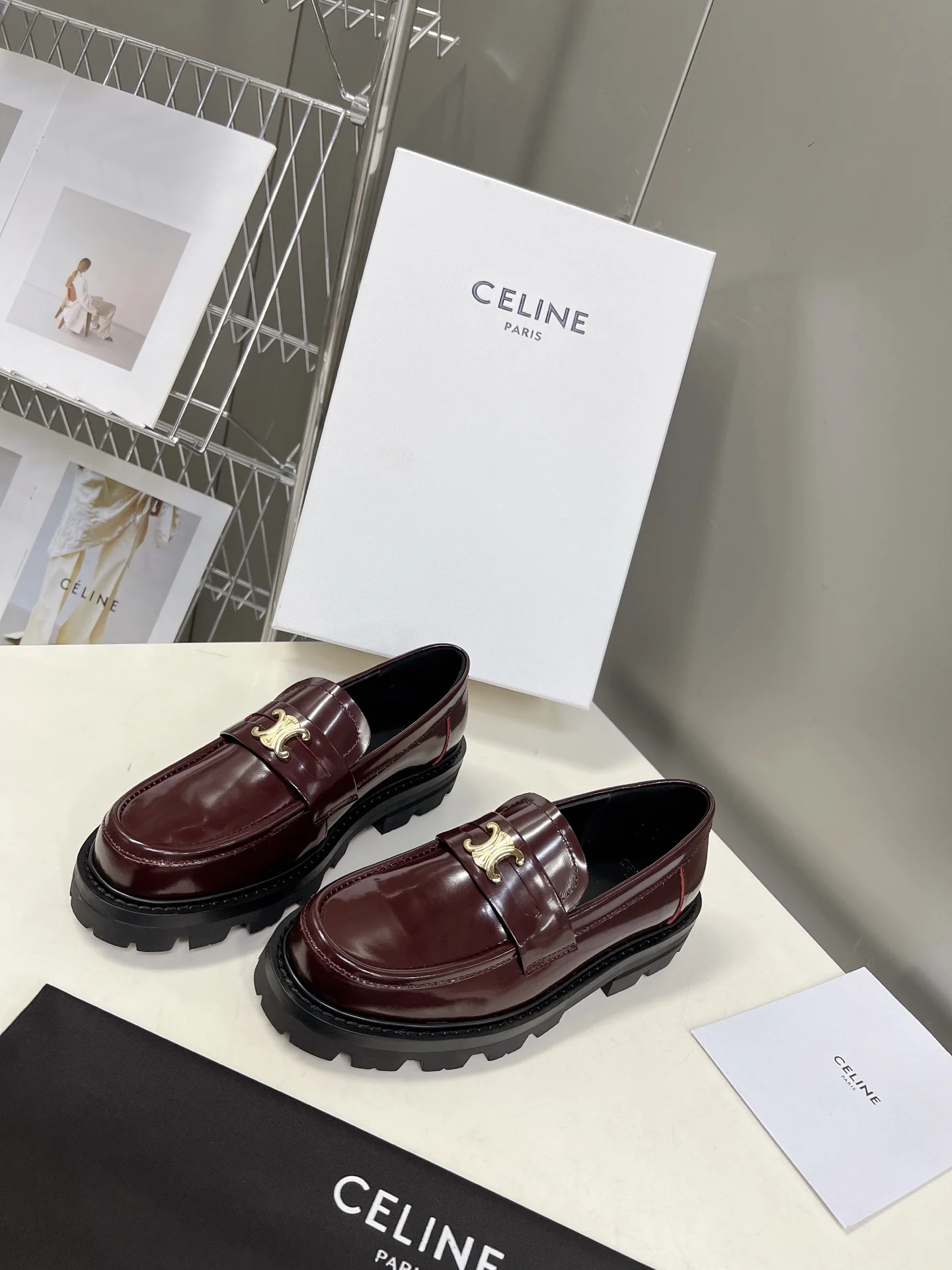 Celine - Новинка сезона осень/зима 2022 - Лоферы Arc de Triomphe