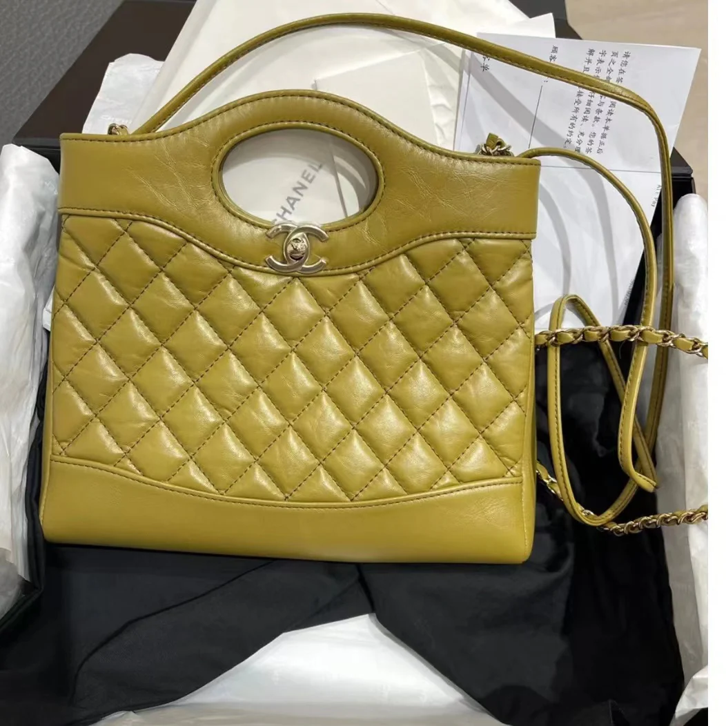 Коллекция Chanel Pre-Fall 2023 - сумка 31bag - оливково-зеленая - мини