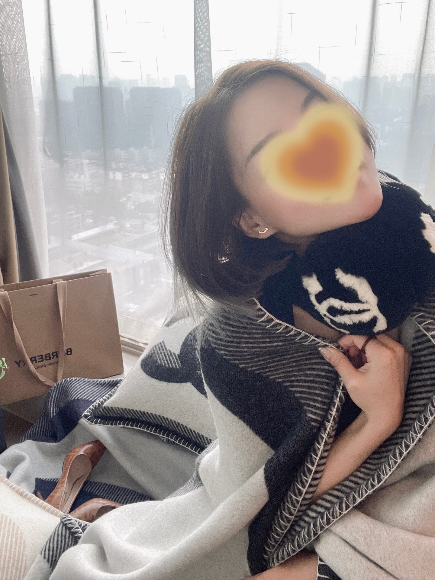 Кашемировое одеяло Chanel — незаменимый элемент роскошного интерьера — 1