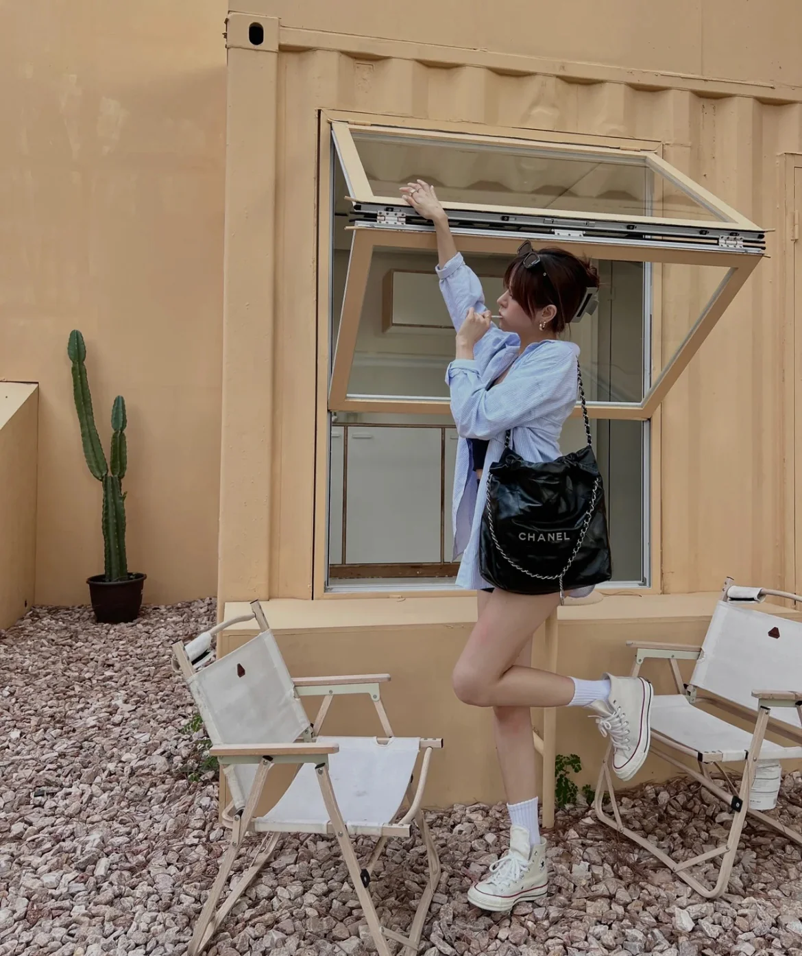 Сумка Chanel 22p 22bag, маленькая, черная, с серебряной пряжкой - 1 шт.