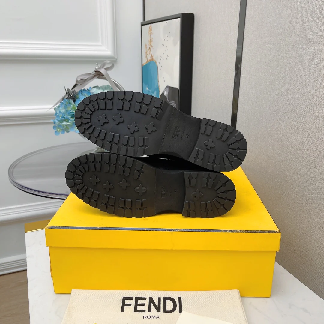 Fendi - Сапоги до бедра - Черные