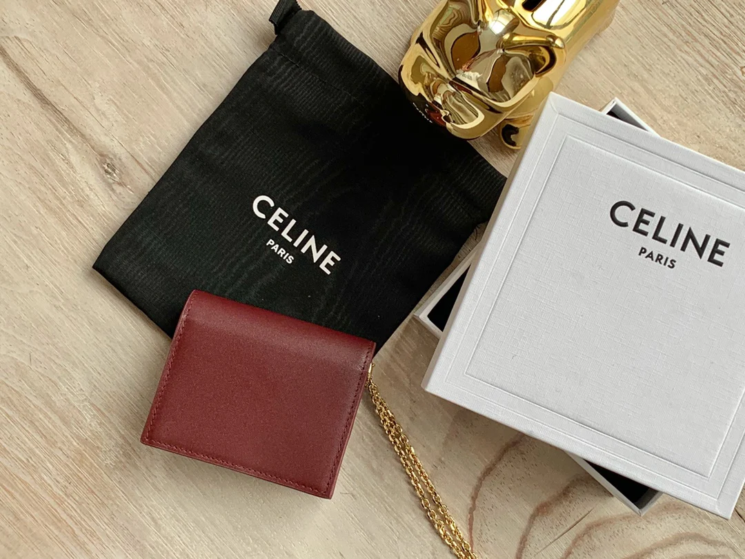 Celine - Держатель для карт на цепочке из глянцевой телячьей кожи - 2 шт.